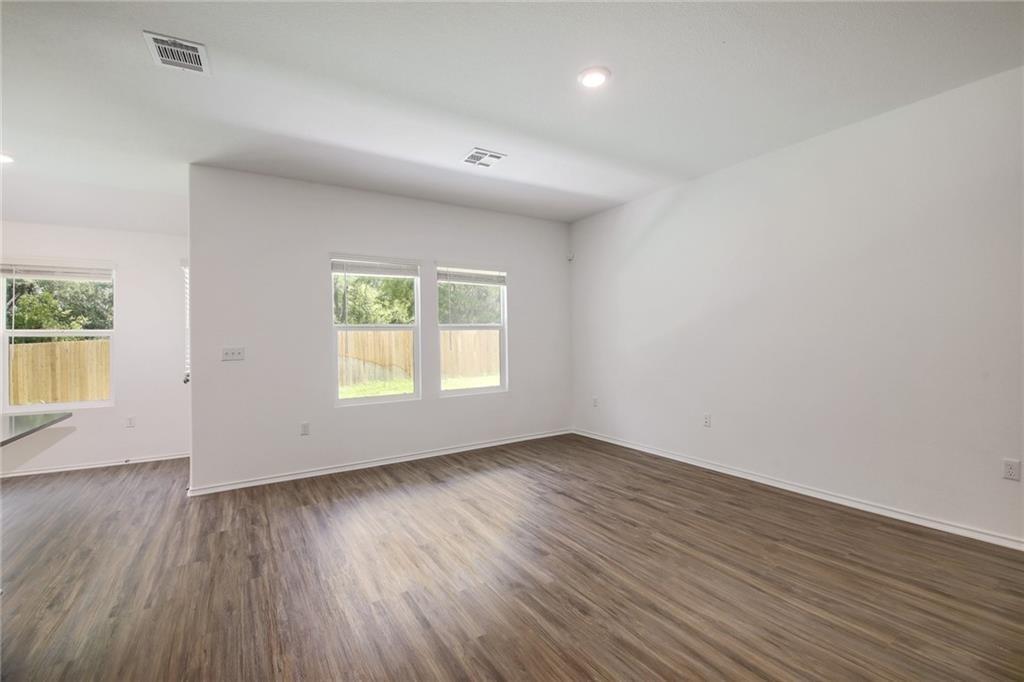 10724 Steinbeck Dr, Austin, TX 78747