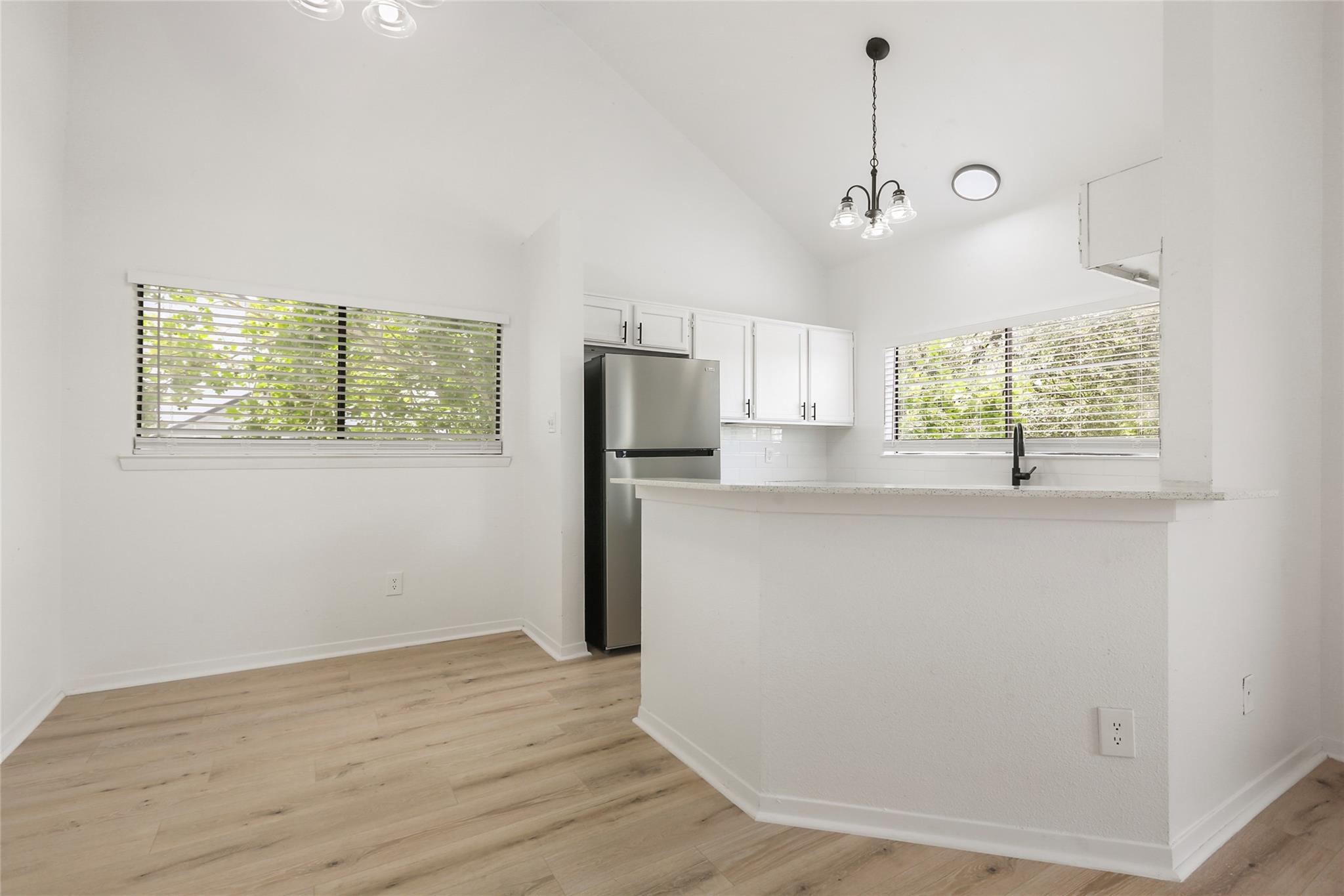 923 E 41st St # 201, Austin, TX 78751
