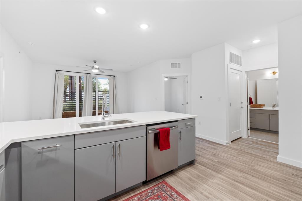 4801 Springdale Dr # 2010, Austin, TX 78723