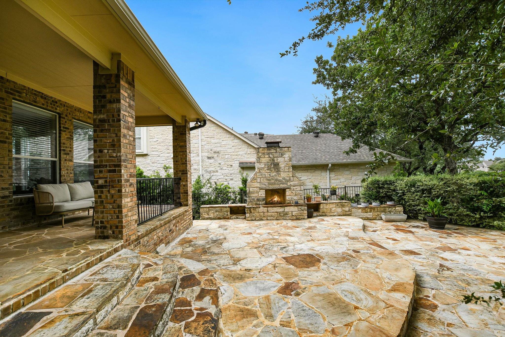 2300 Aldworth Dr, Cedar Park, TX 78613