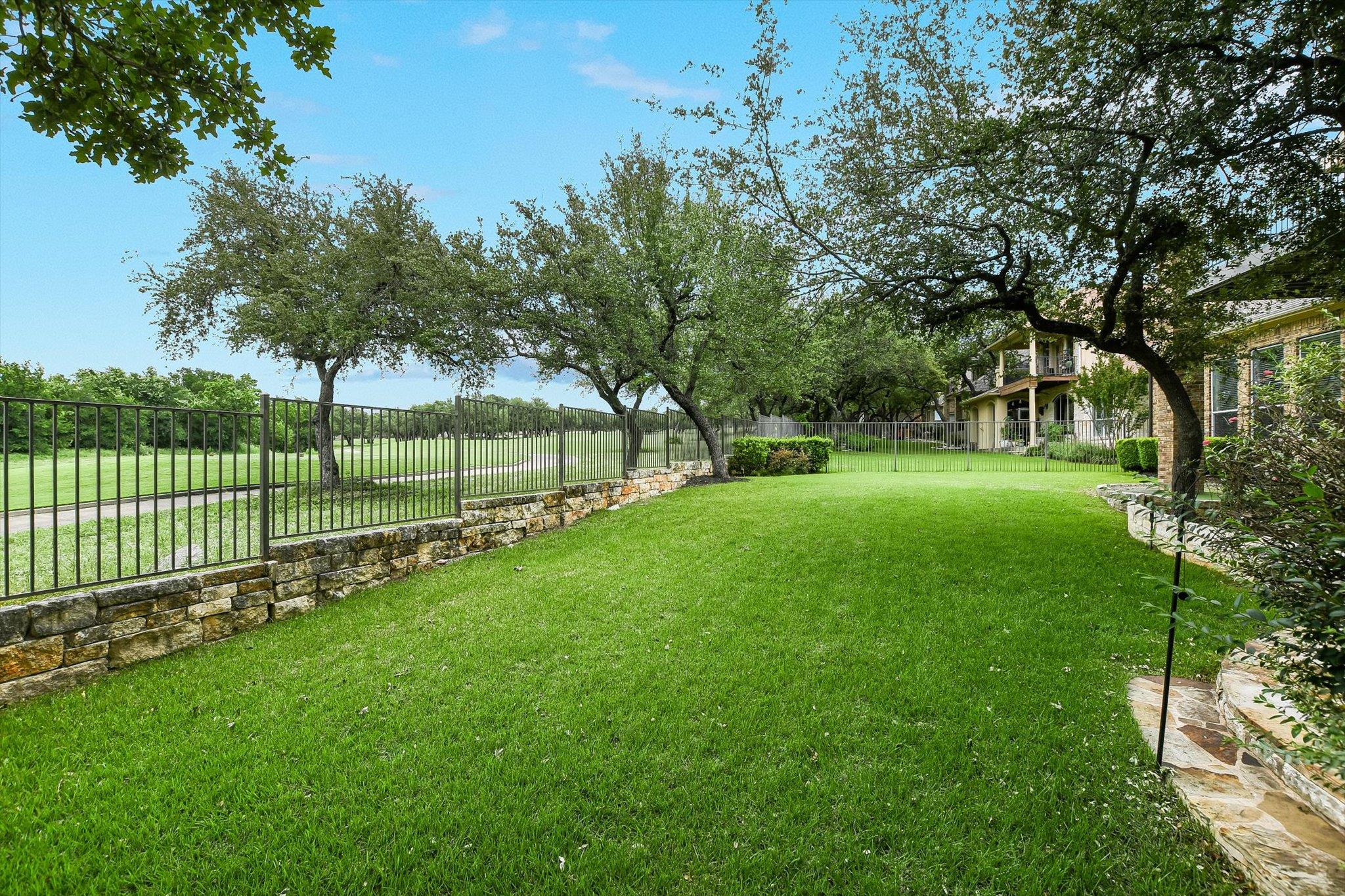 2300 Aldworth Dr, Cedar Park, TX 78613