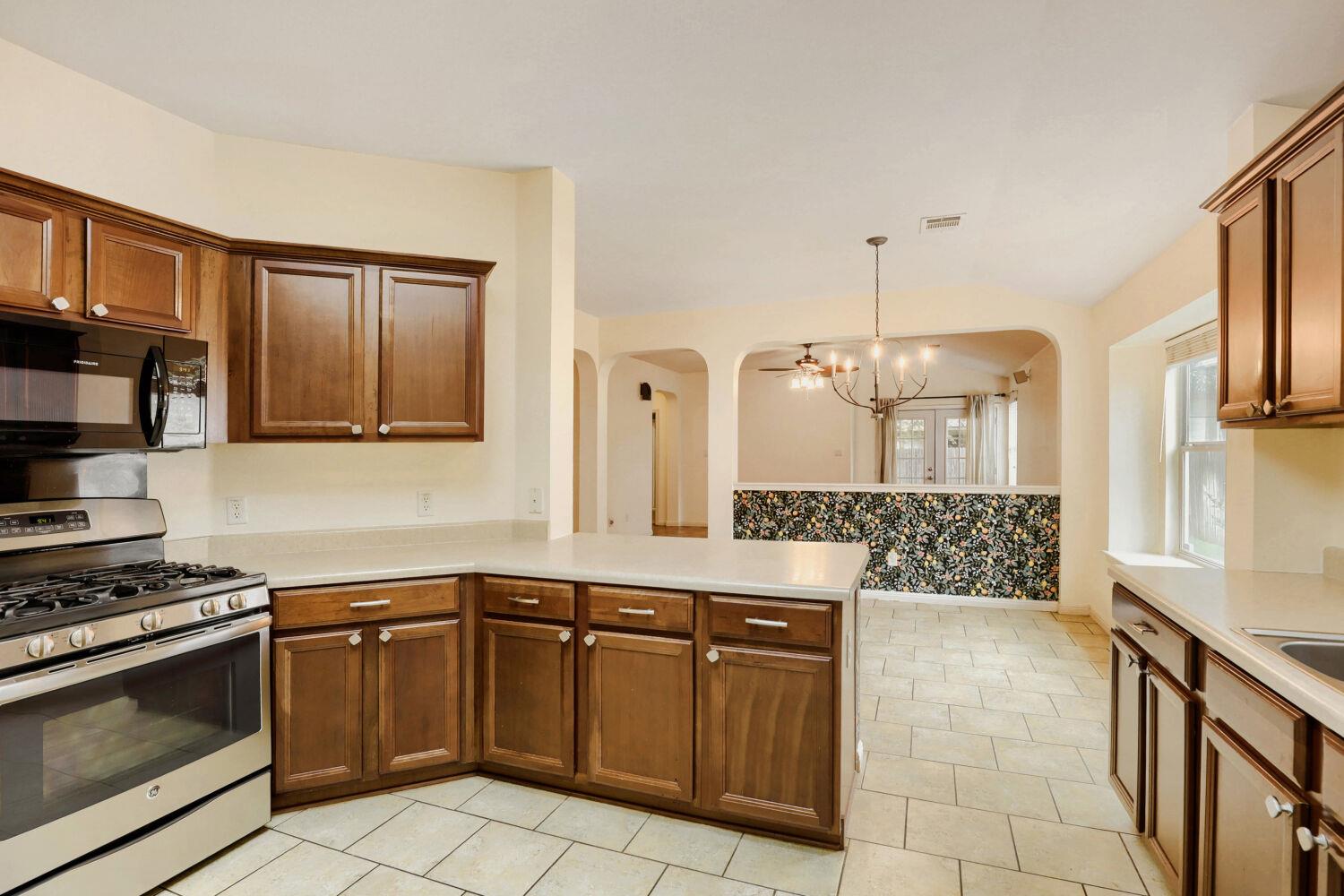 3410 Yogi Berra Way, Round Rock, TX 78665