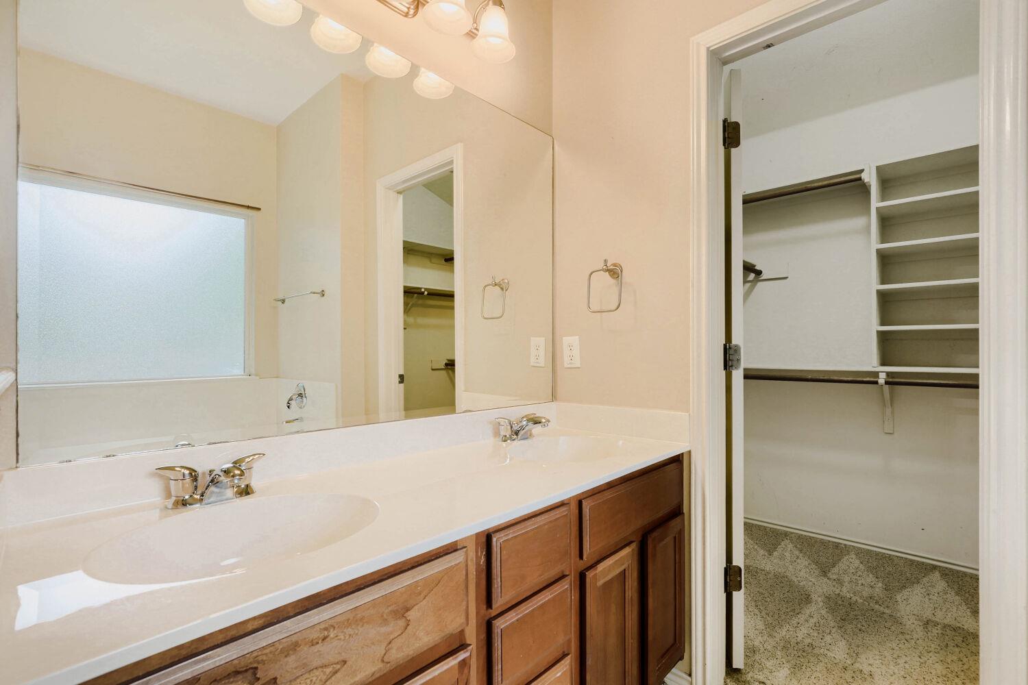 3410 Yogi Berra Way, Round Rock, TX 78665