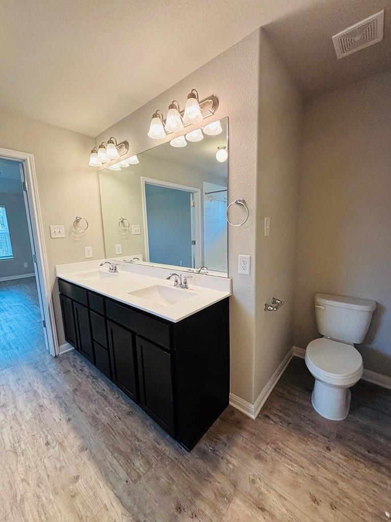1414 Walden Pond Dr, Pflugerville, TX 78660