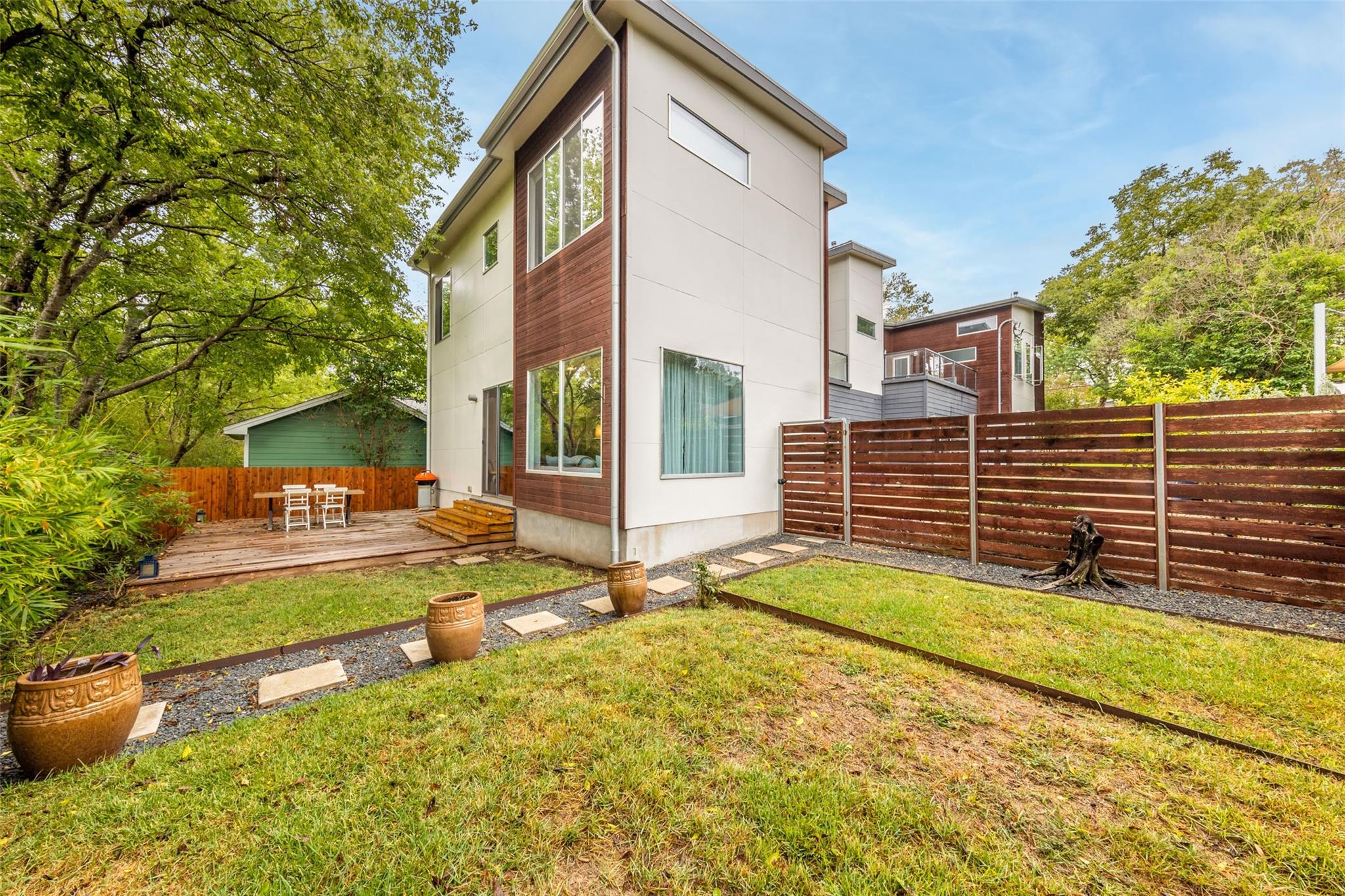 1902 Alegria Rd # B, Austin, TX 78757