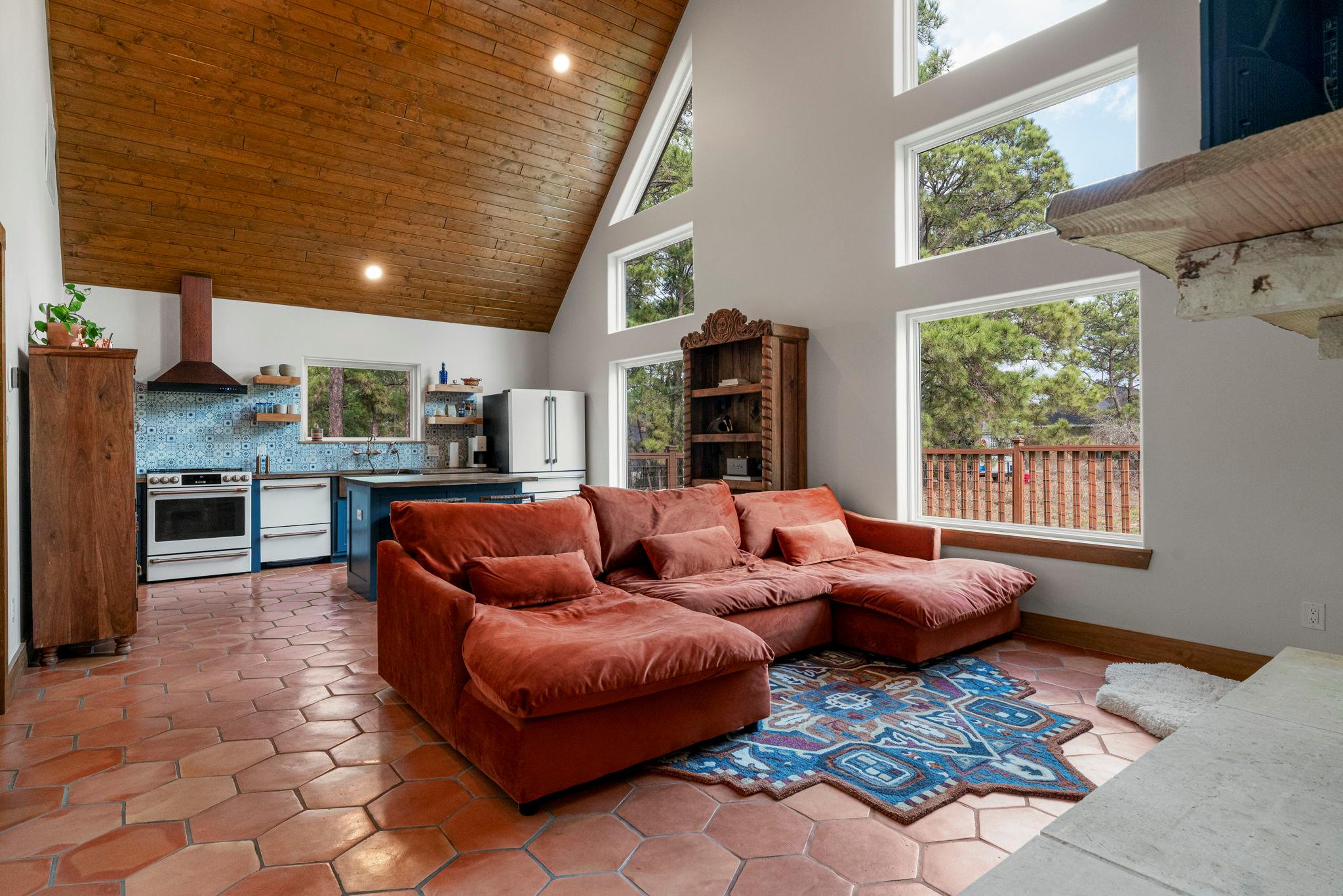 122 Mokolii Ct, Bastrop, TX 78602