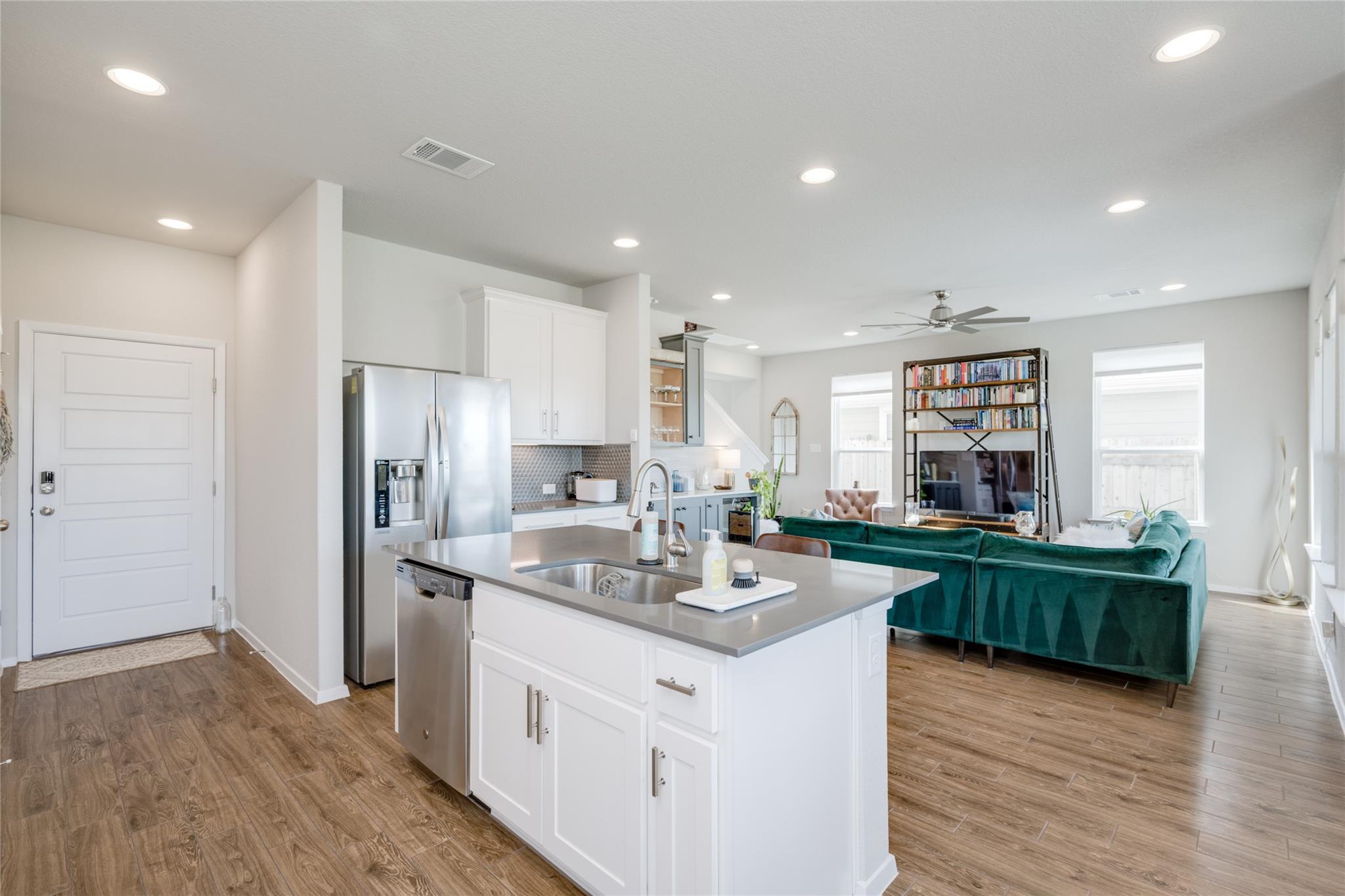 7948 Castelardo Pl, Round Rock, TX 78665