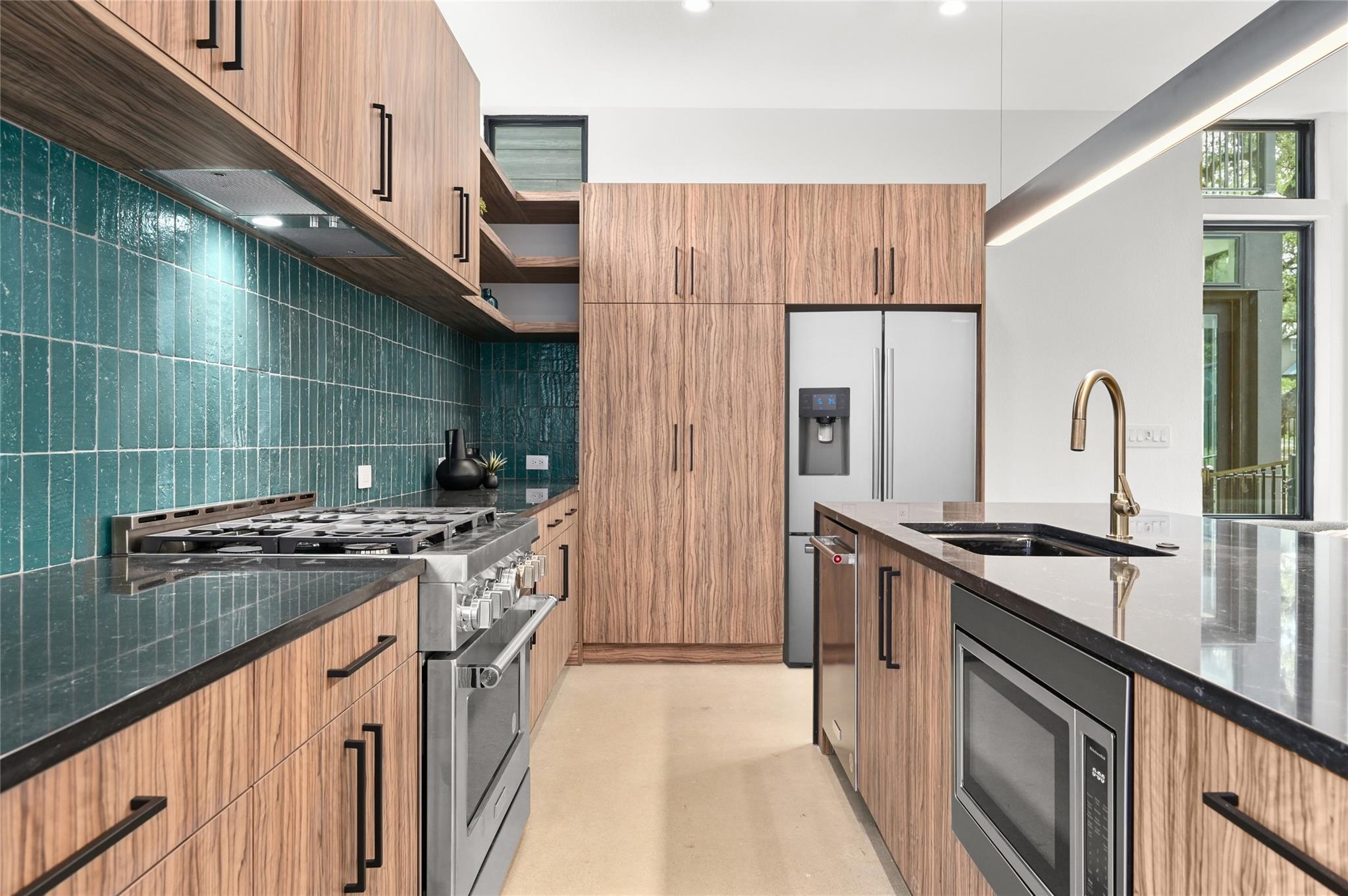 219 Lessin Ln # Unit 6, Austin, TX 78704