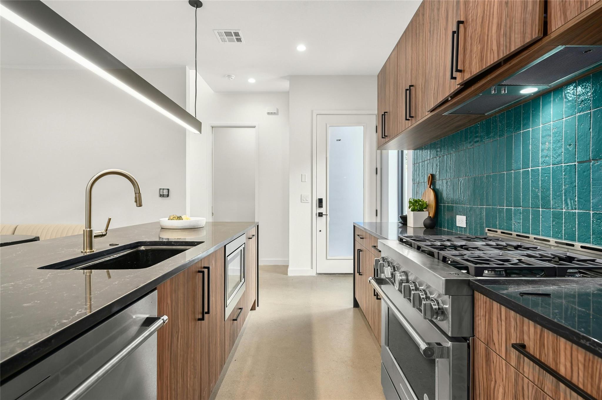 219 Lessin Ln # Unit 6, Austin, TX 78704