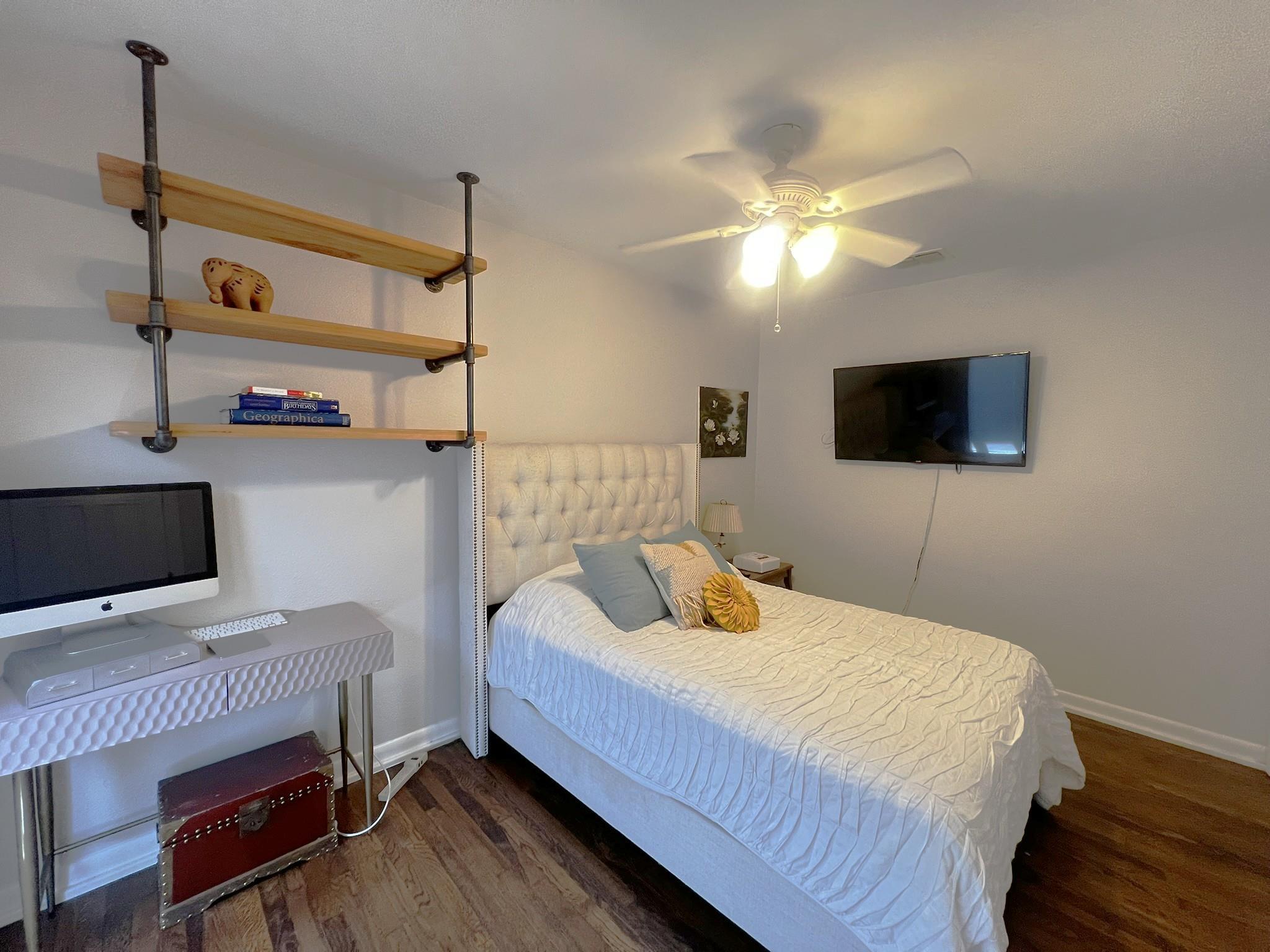 1311 Aggie Ln # A, Austin, TX 78757