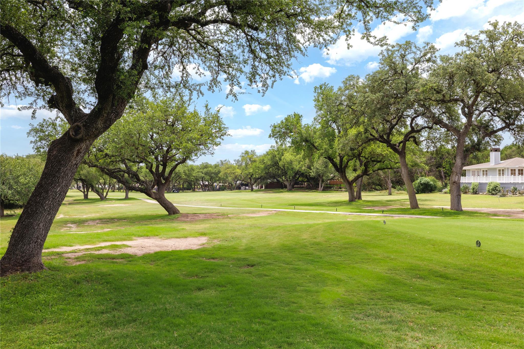 611 Lido St, Lakeway, TX 78734