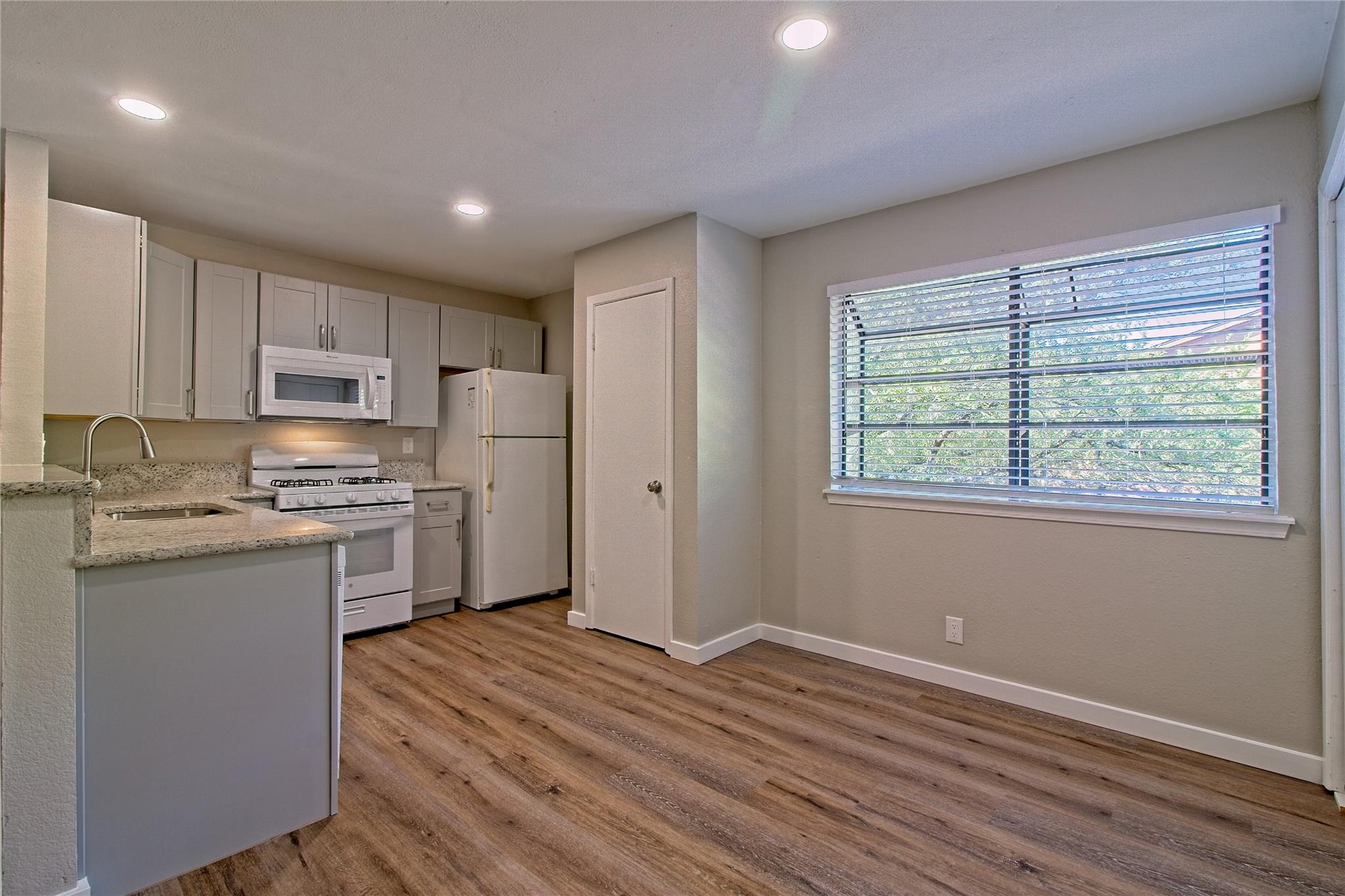 401 Hedgewood Dr # C, Georgetown, TX 78628