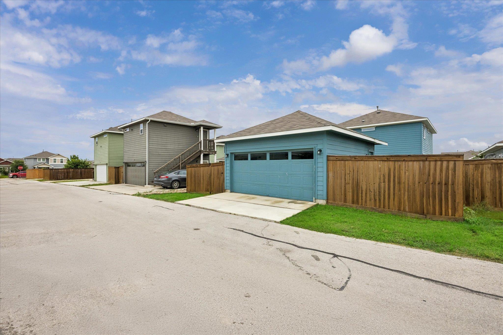 145 Horsemint Way, San Marcos, TX 78666