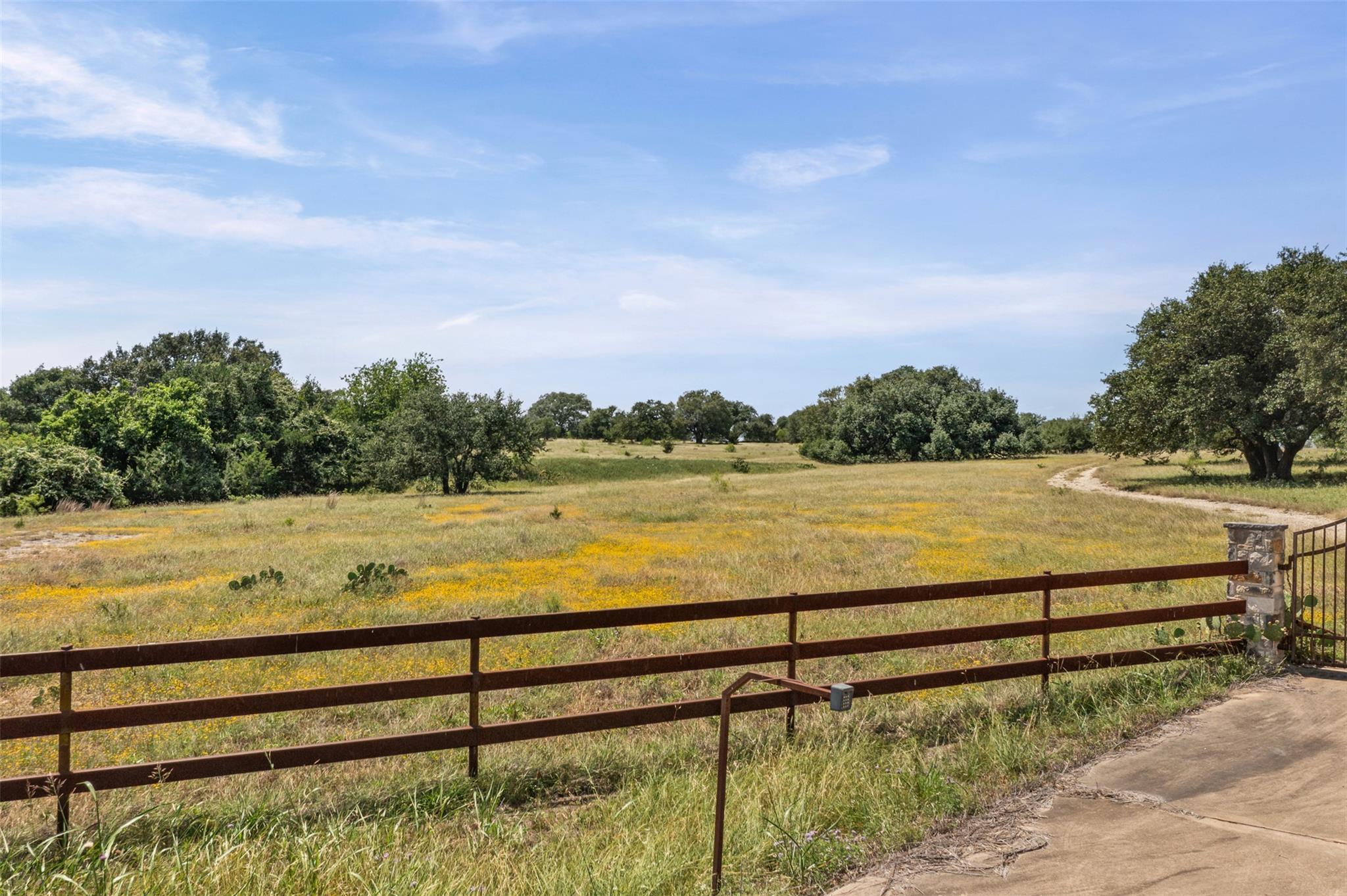 1306 Hidden Springs Dr, Salado, TX 76571