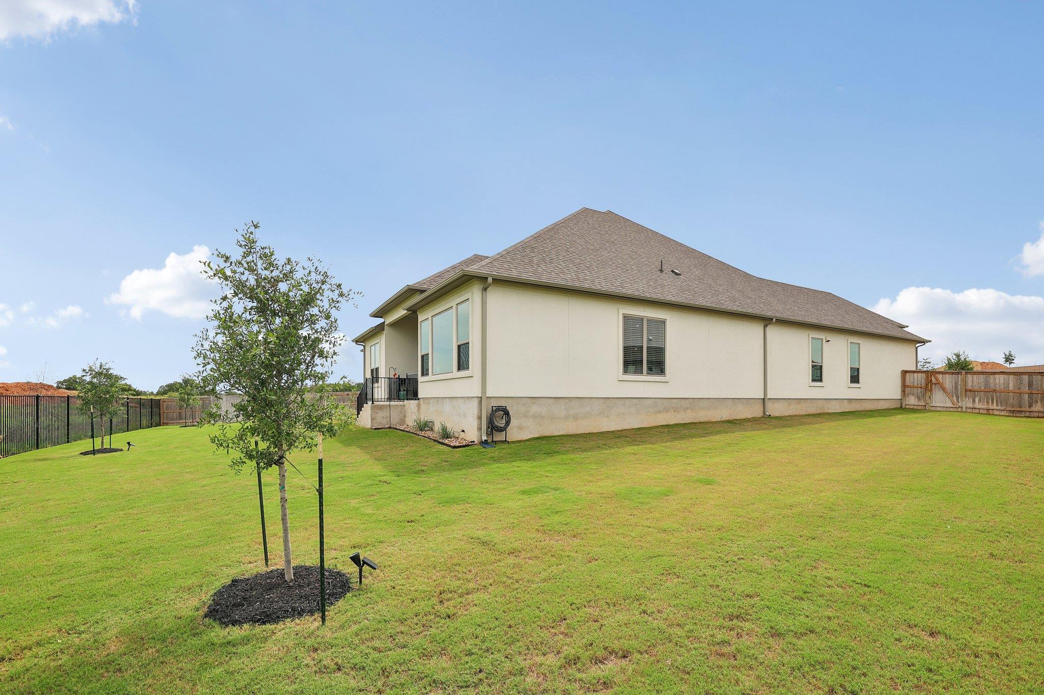 130 Firethorn Loop, Bastrop, TX 78602
