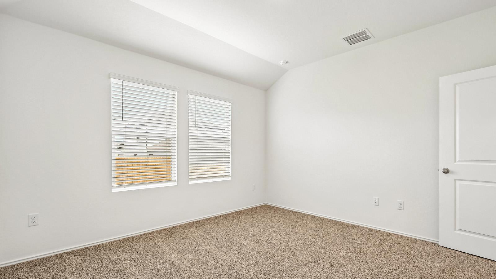 12101 Pike Bnd, Mustang Ridge, TX 78610