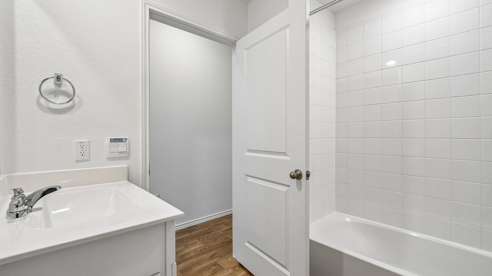 12101 Pike Bnd, Mustang Ridge, TX 78610