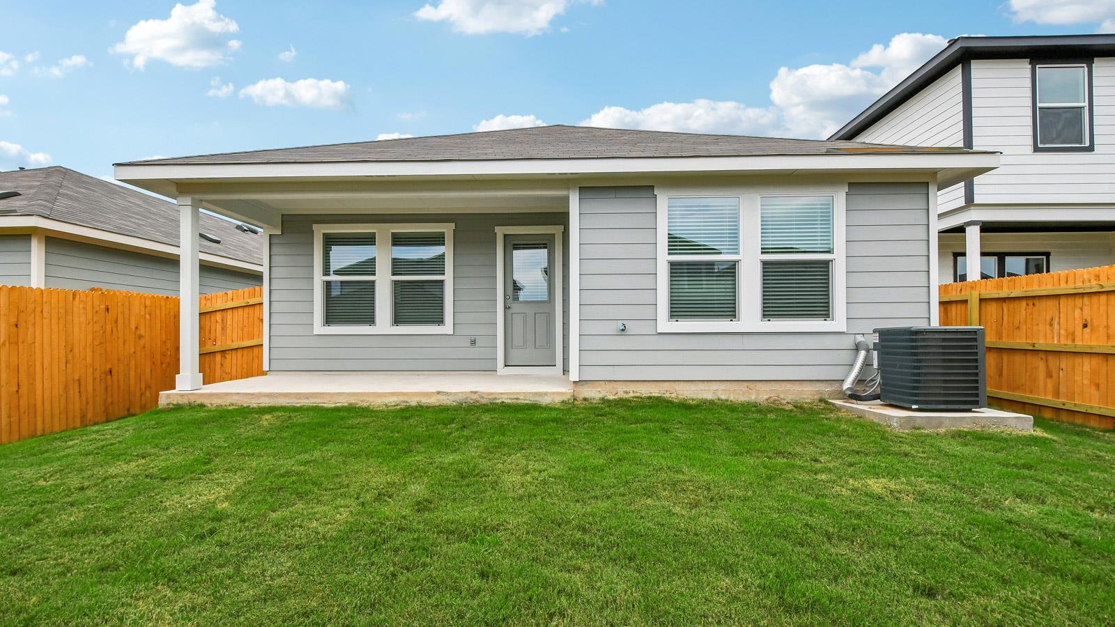 12101 Pike Bnd, Mustang Ridge, TX 78610