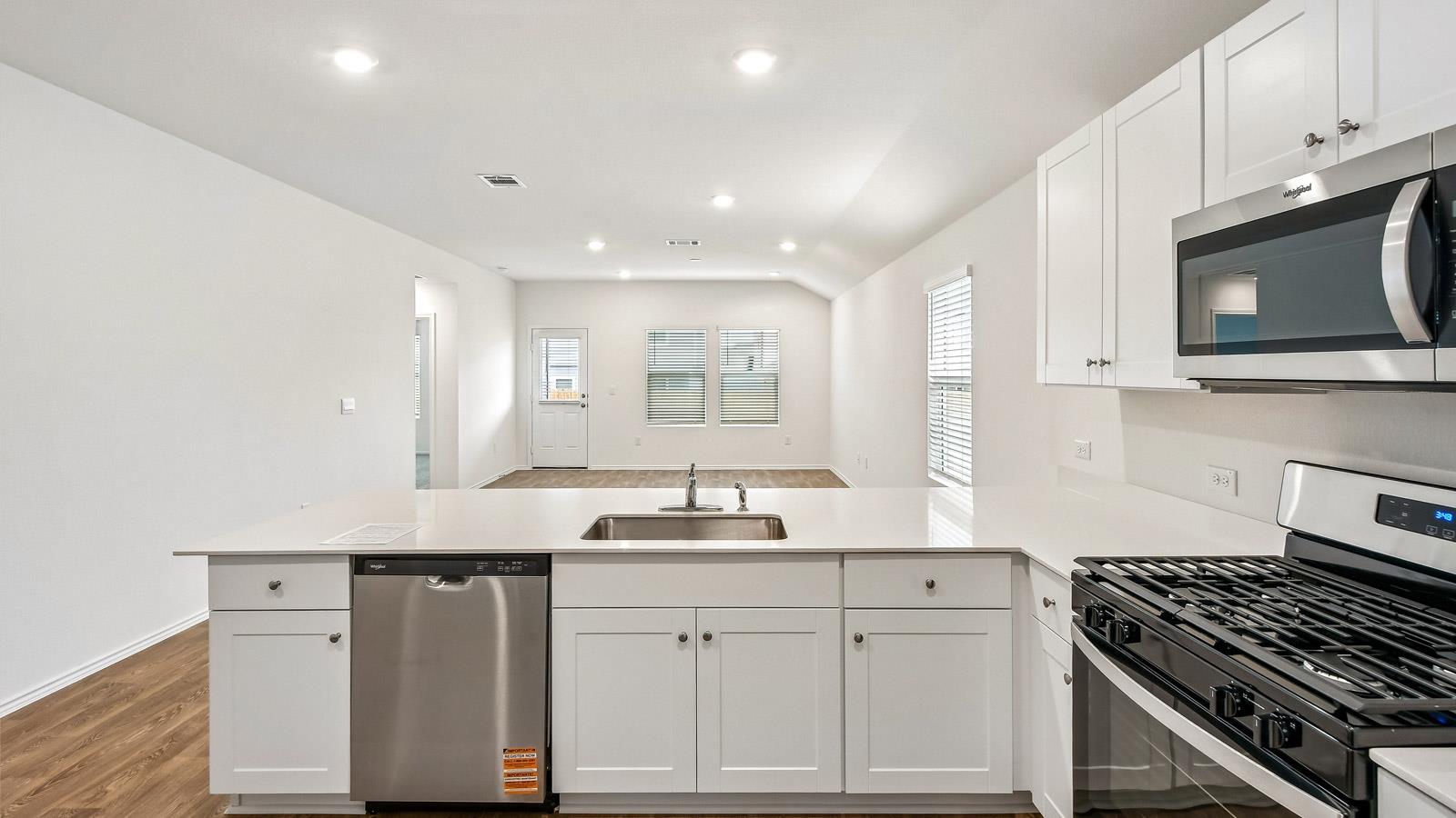 12101 Pike Bnd, Mustang Ridge, TX 78610