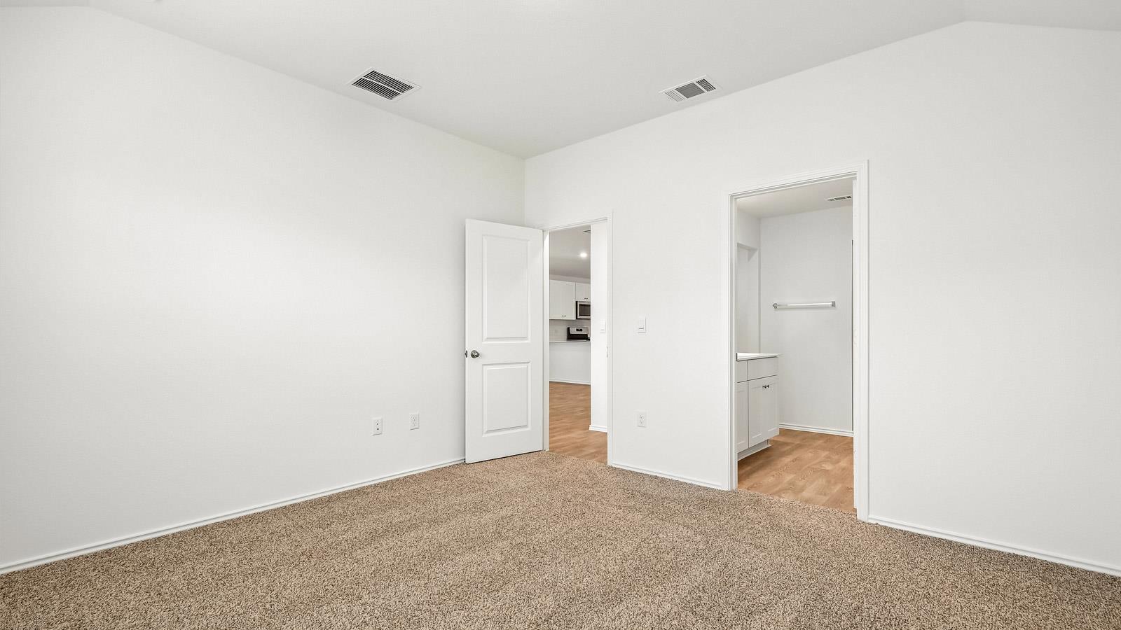 12101 Pike Bnd, Mustang Ridge, TX 78610