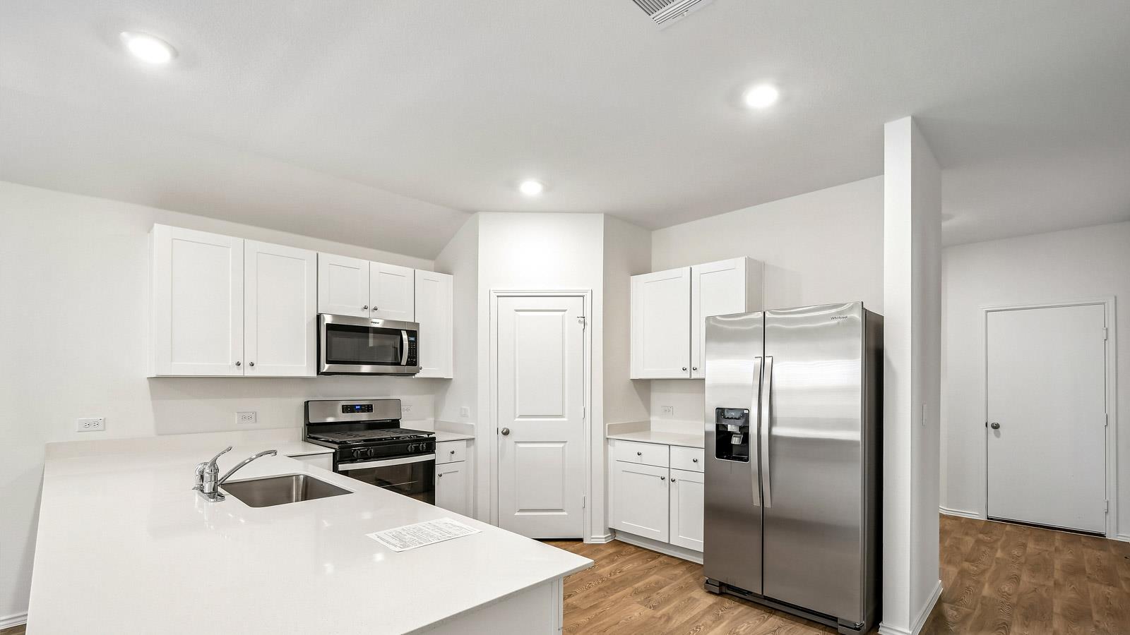 12101 Pike Bnd, Mustang Ridge, TX 78610