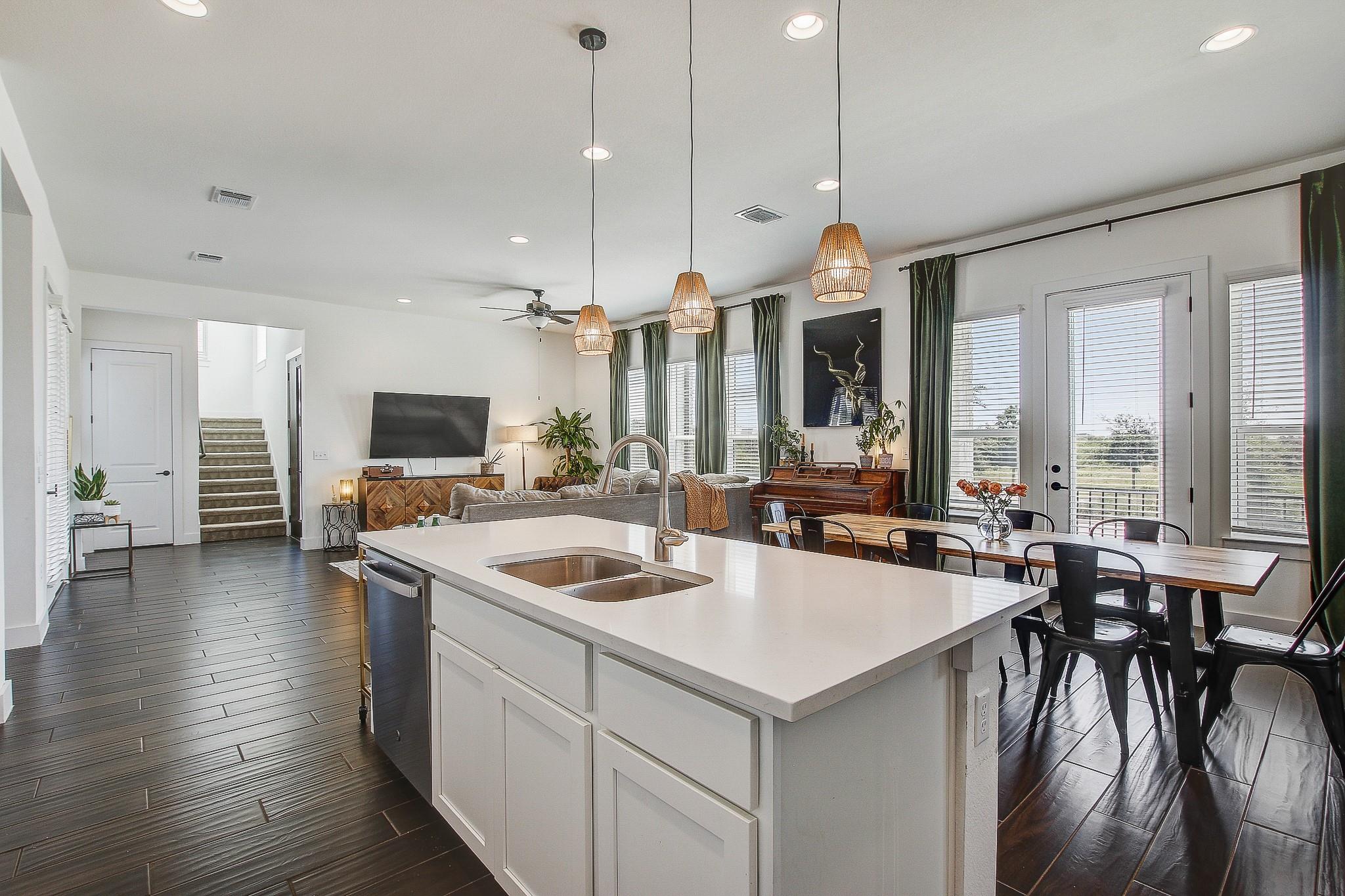 9208 Apogee Blvd, Austin, TX 78744