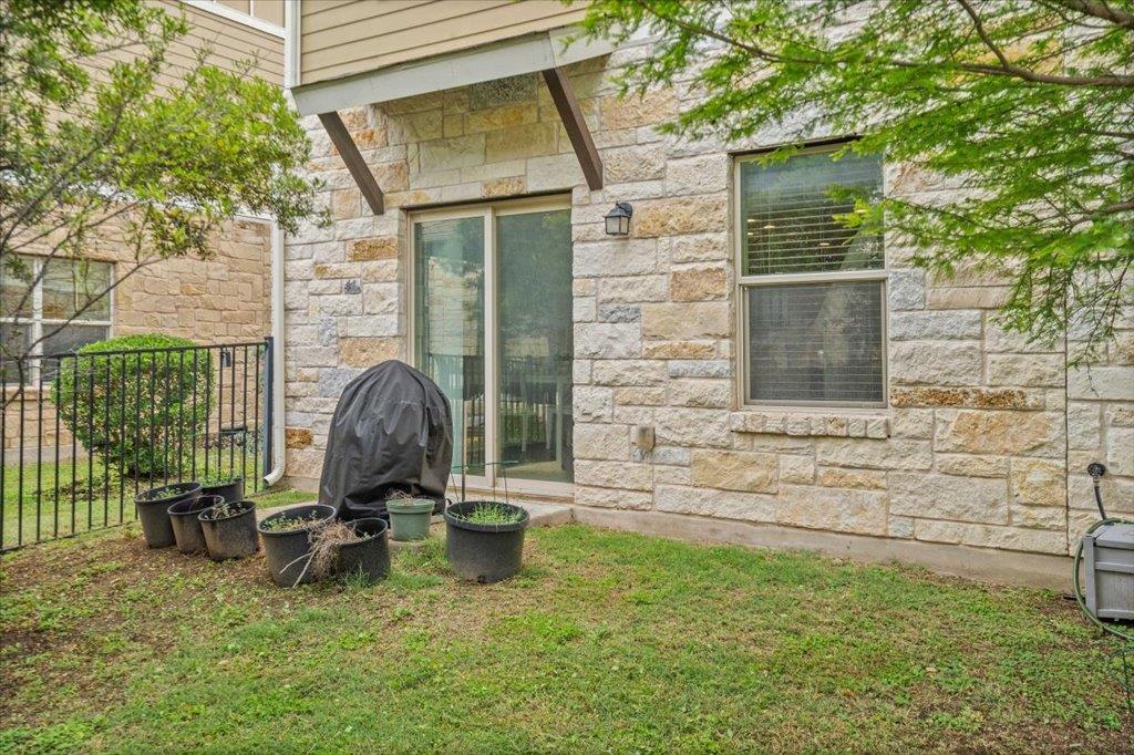 516 E Slaughter Ln # 2104, Austin, TX 78744