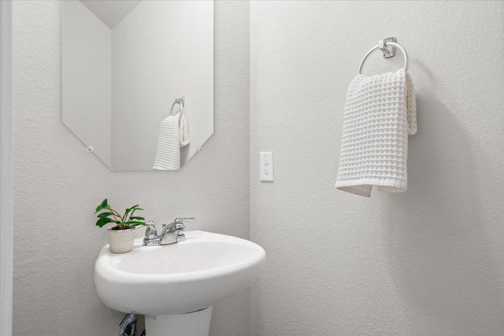 516 E Slaughter Ln # 2104, Austin, TX 78744