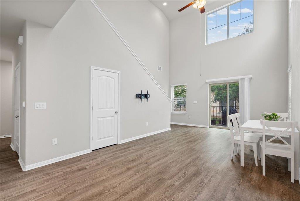 516 E Slaughter Ln # 2104, Austin, TX 78744