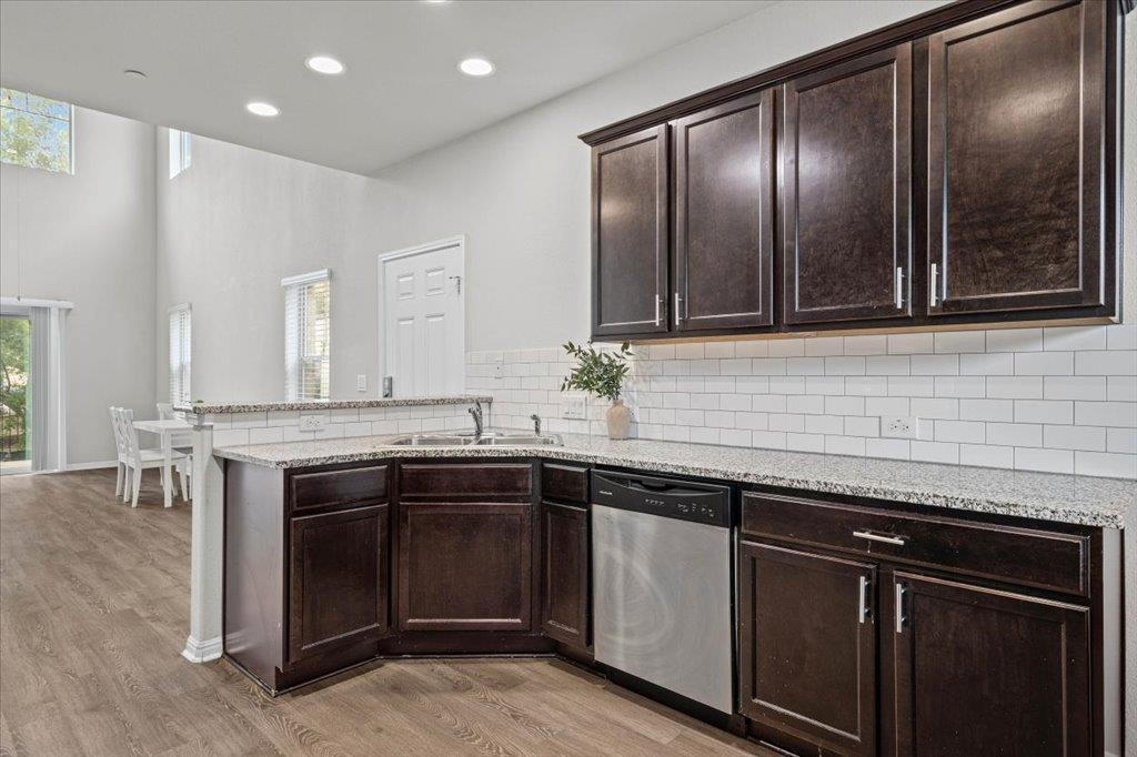 516 E Slaughter Ln # 2104, Austin, TX 78744