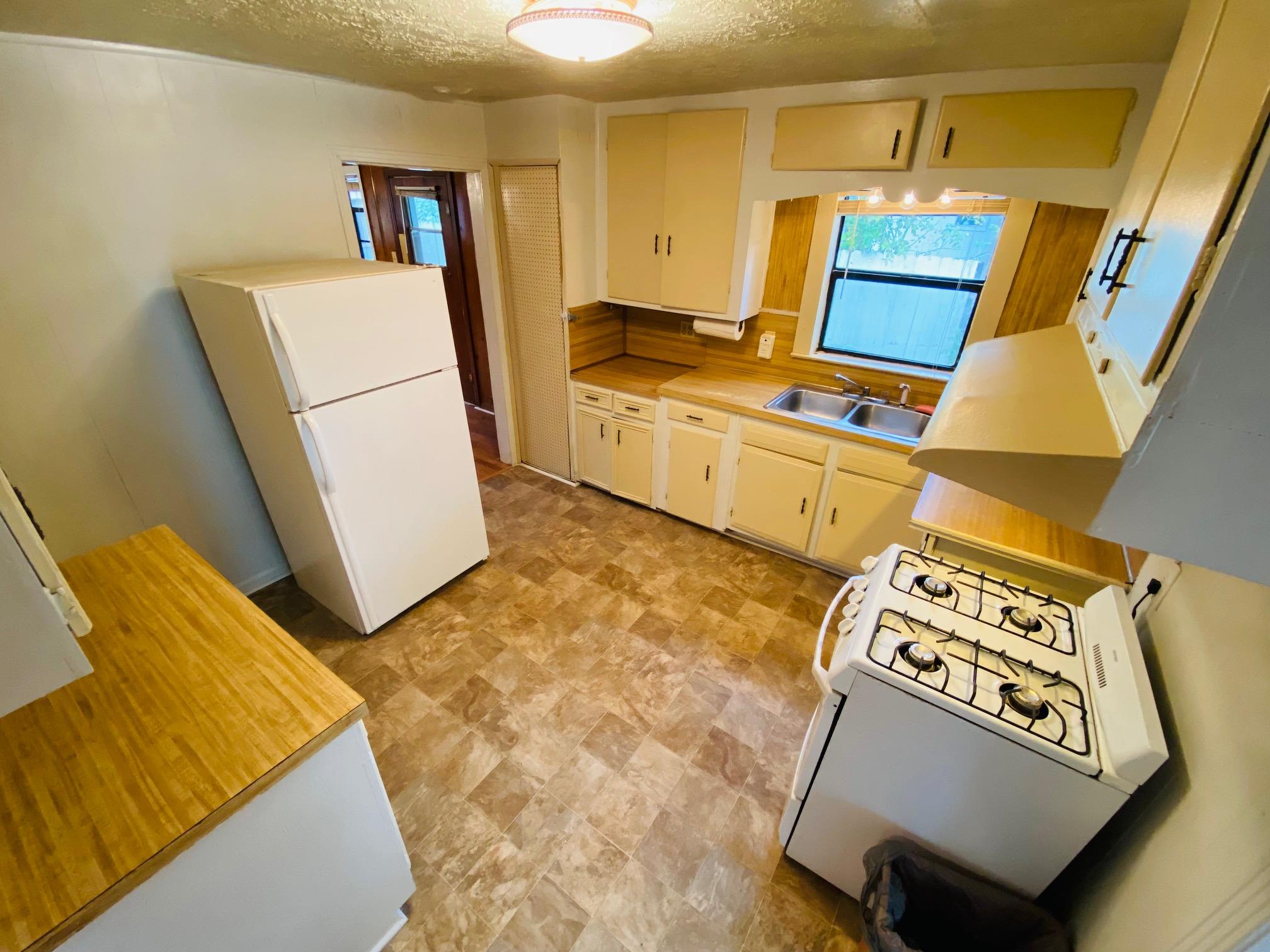 365 E Irby St, Beaumont, TX 77705