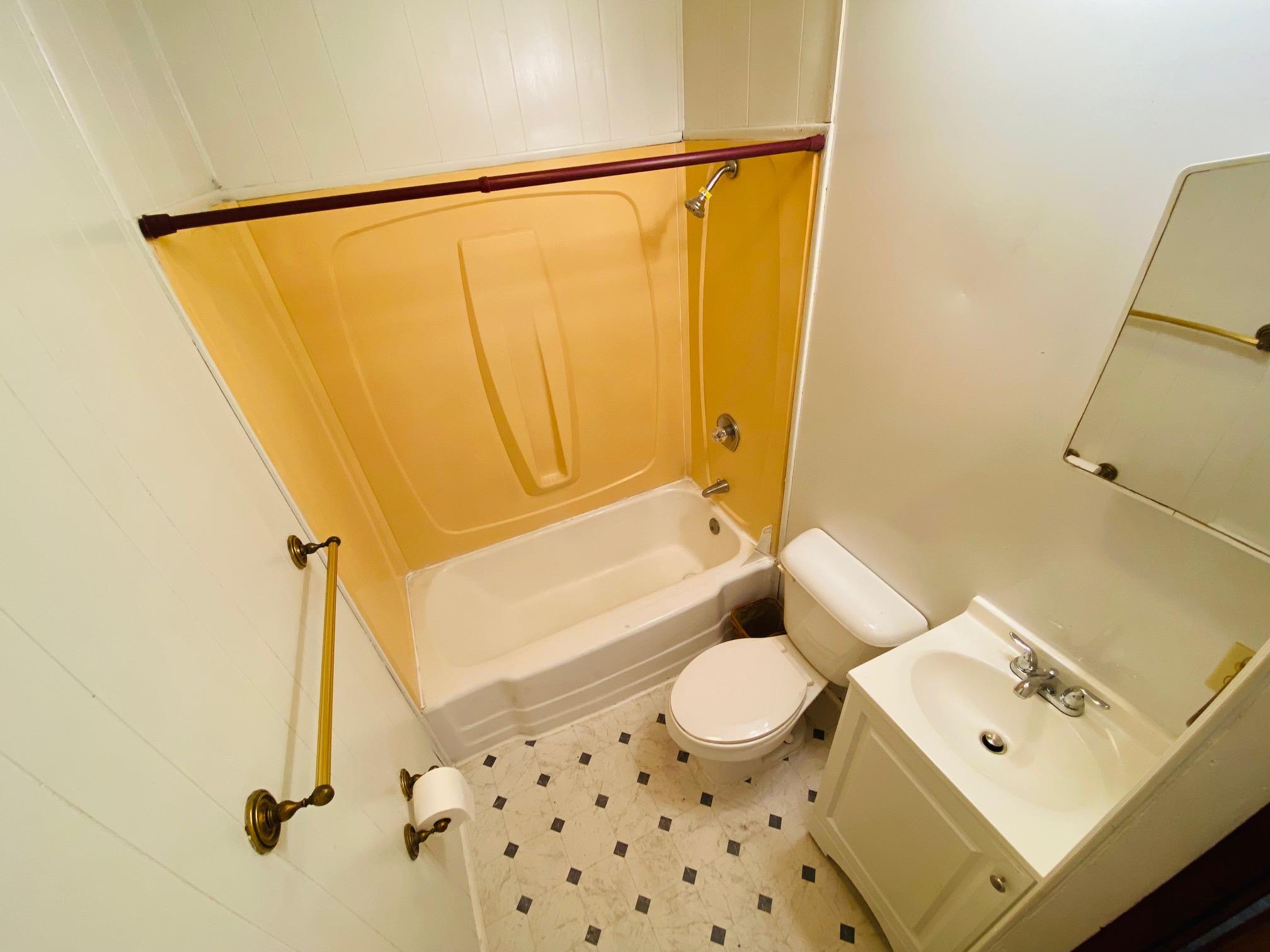 365 E Irby St, Beaumont, TX 77705