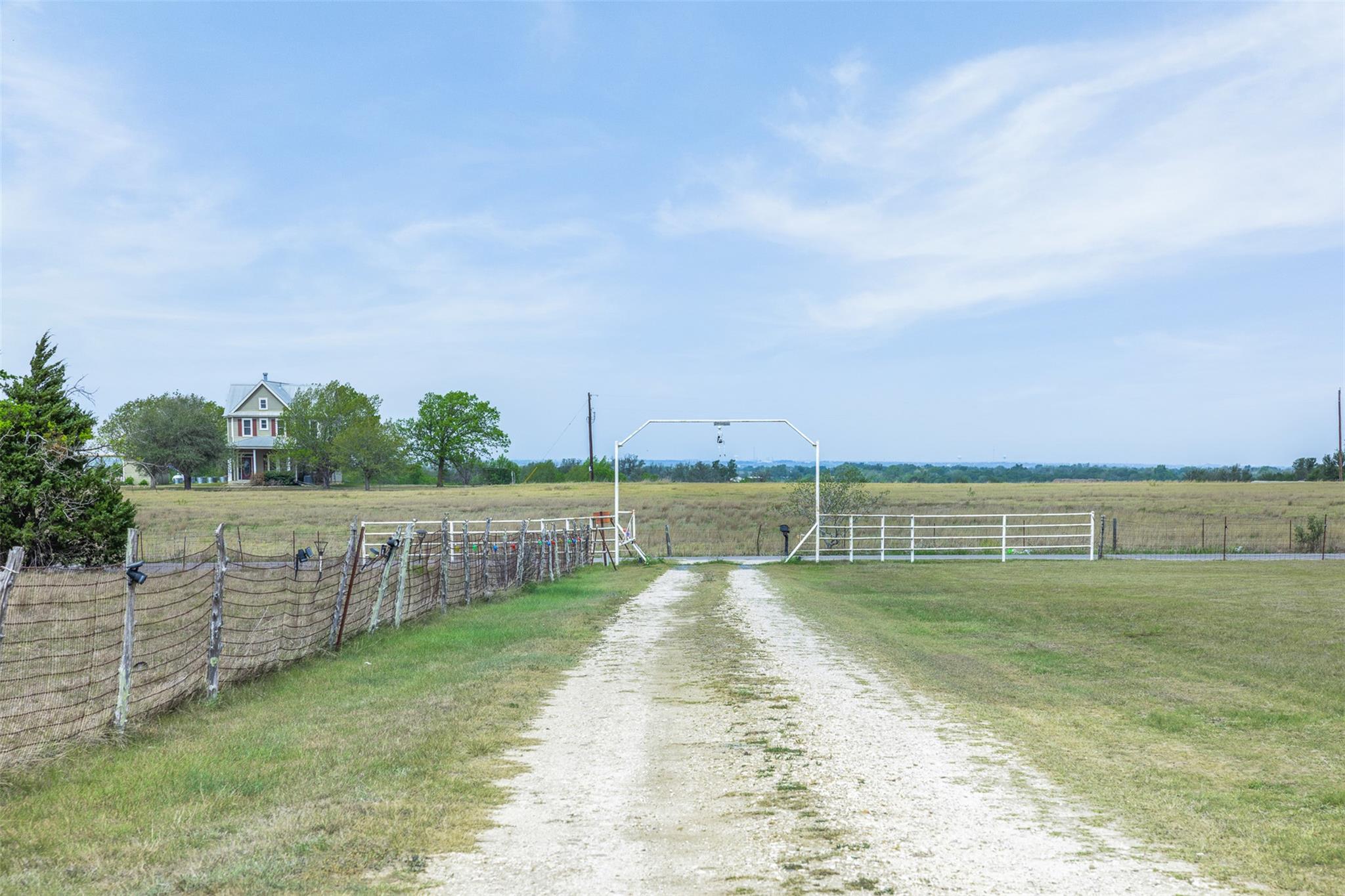 763 Upper Elgin River Rd, Elgin, TX 78621