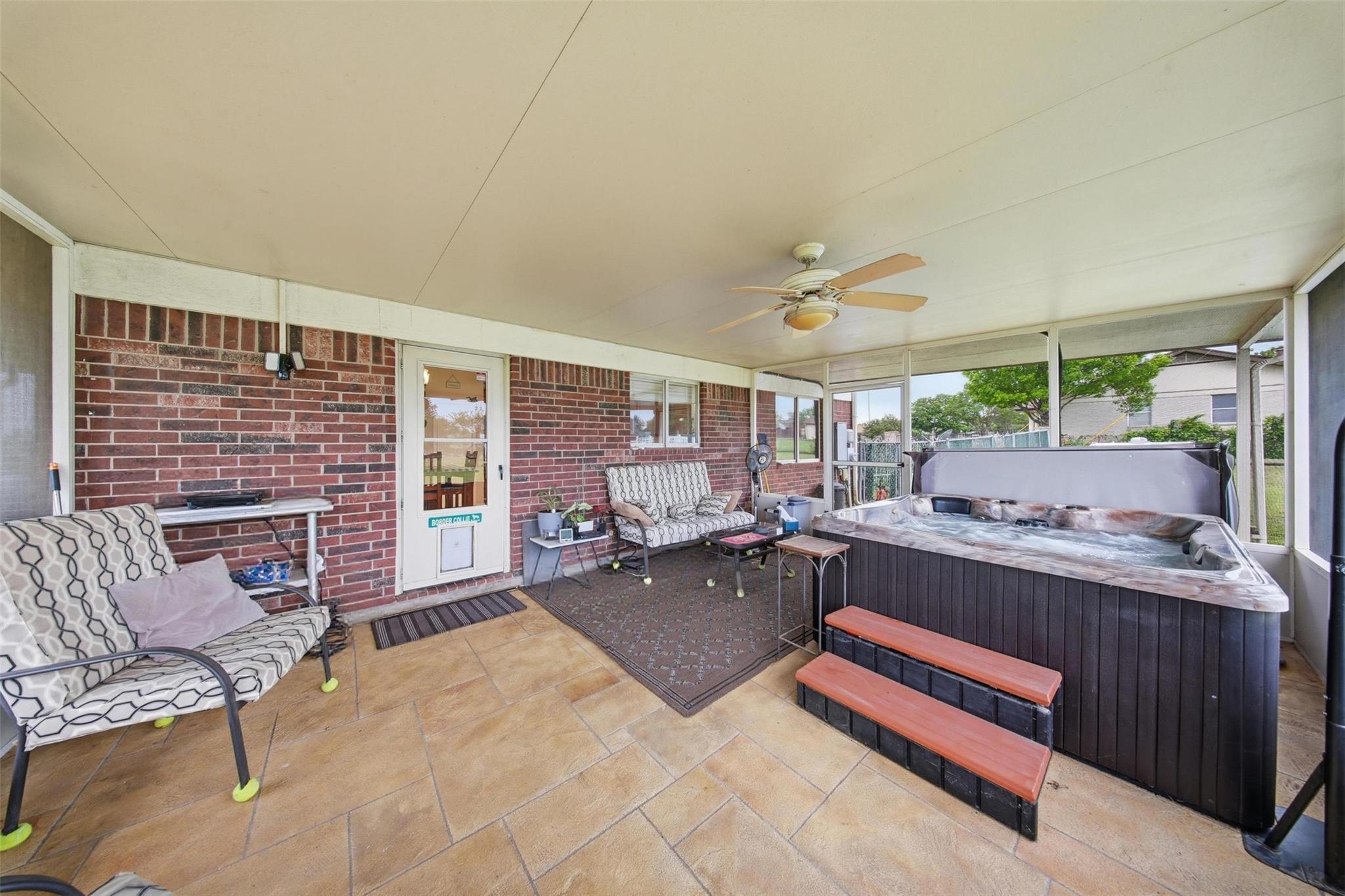109 Morningside Cir, Hutto, TX 78634