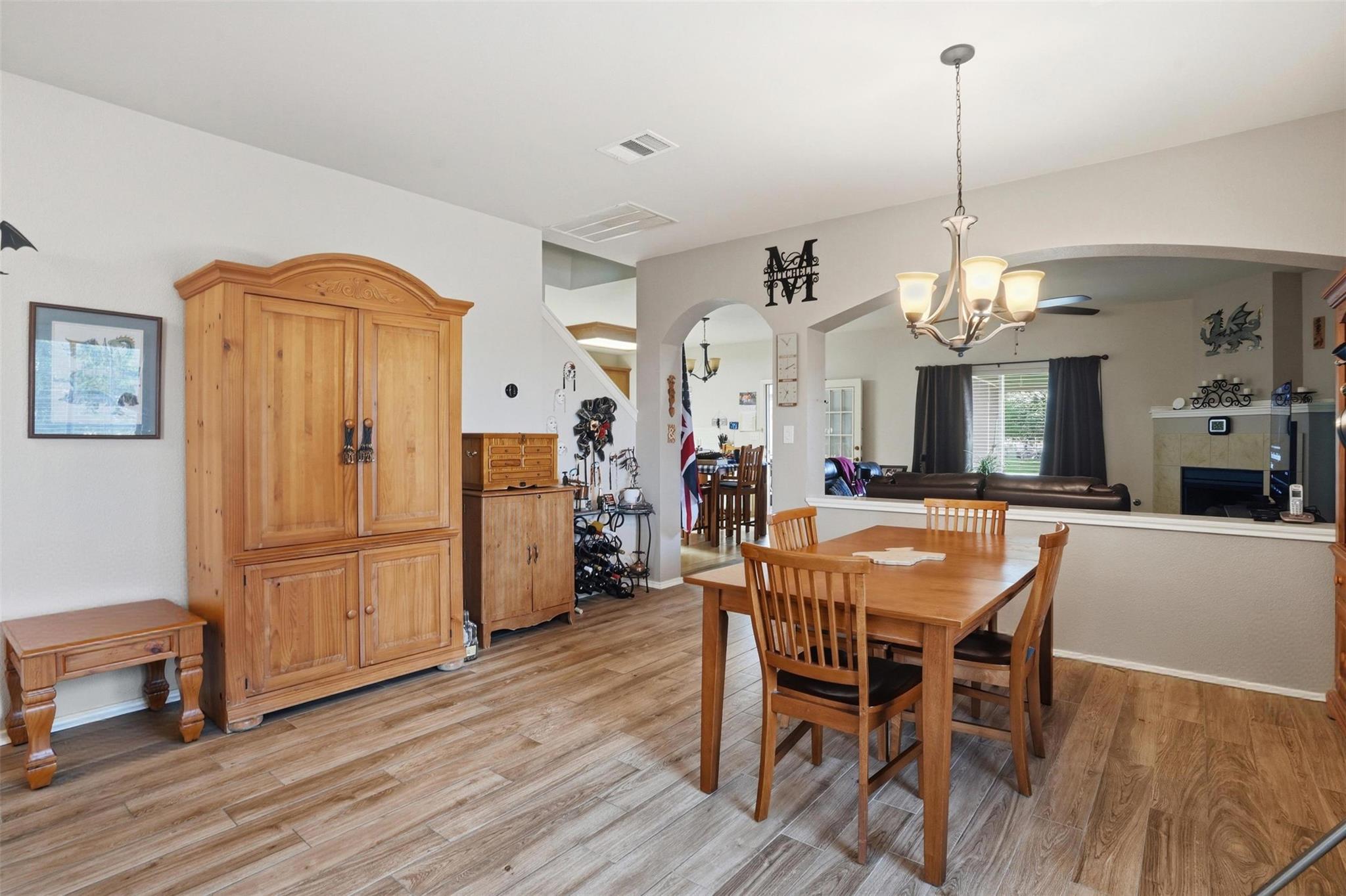 109 Morningside Cir, Hutto, TX 78634