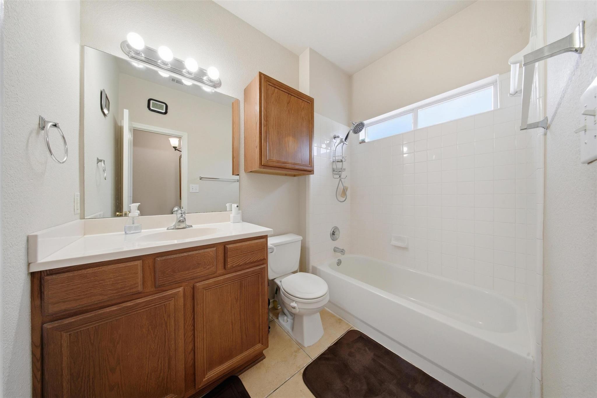 109 Morningside Cir, Hutto, TX 78634