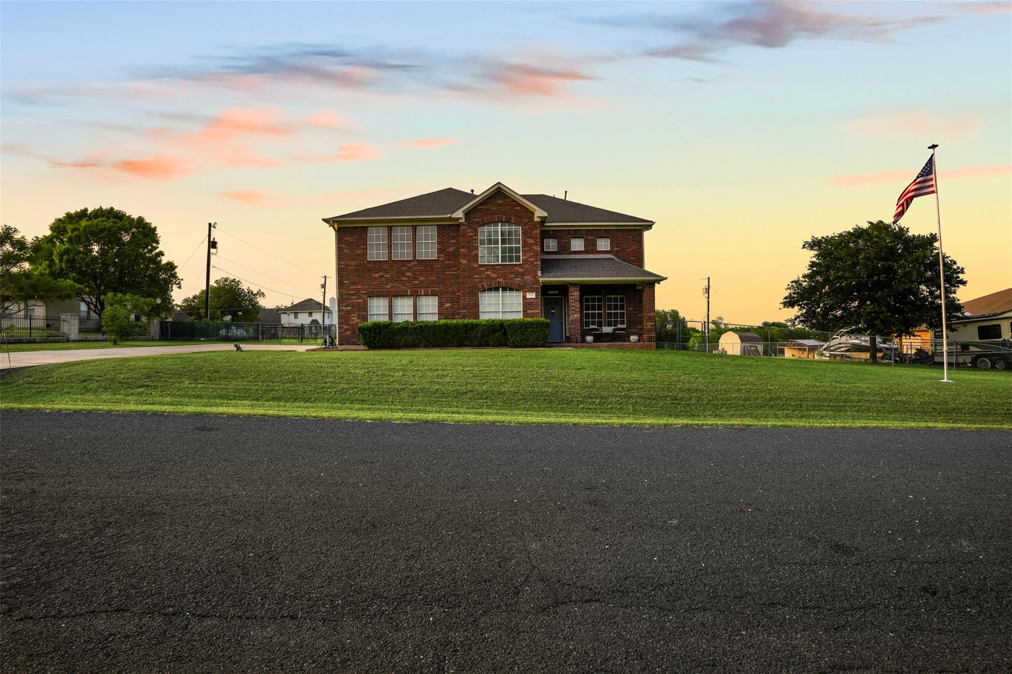 109 Morningside Cir, Hutto, TX 78634