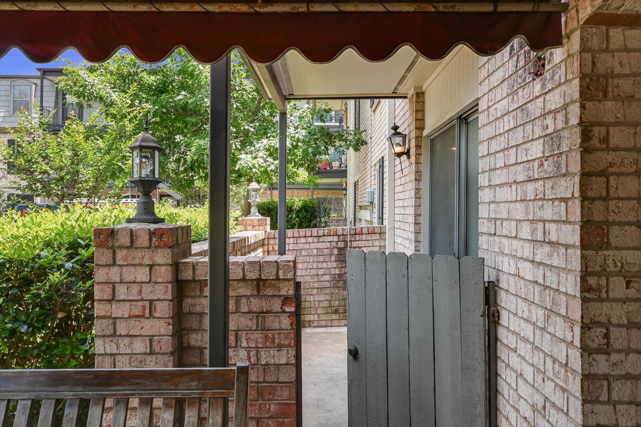 2425 Ashdale Dr # 32, Austin, TX 78757