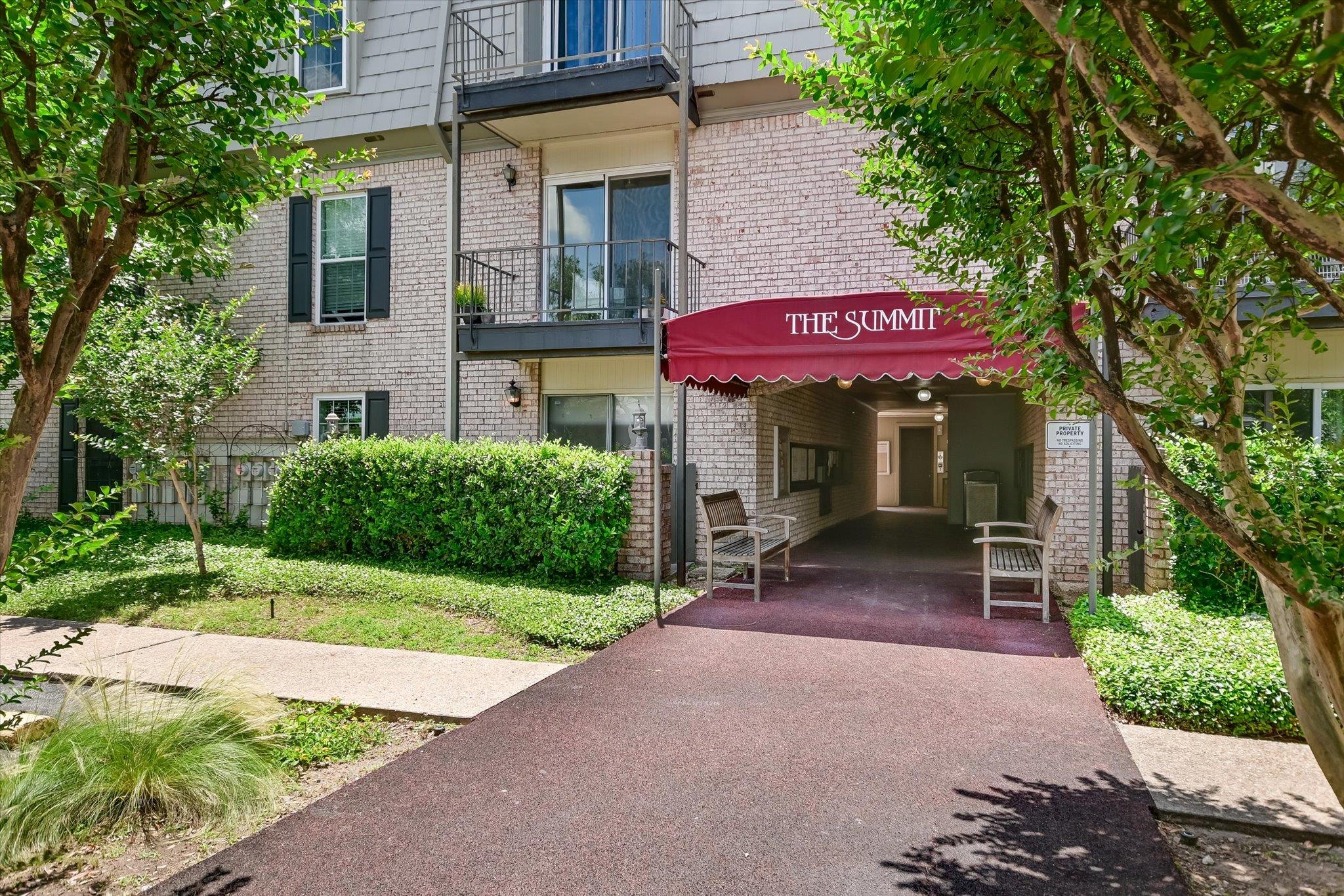 2425 Ashdale Dr # 32, Austin, TX 78757
