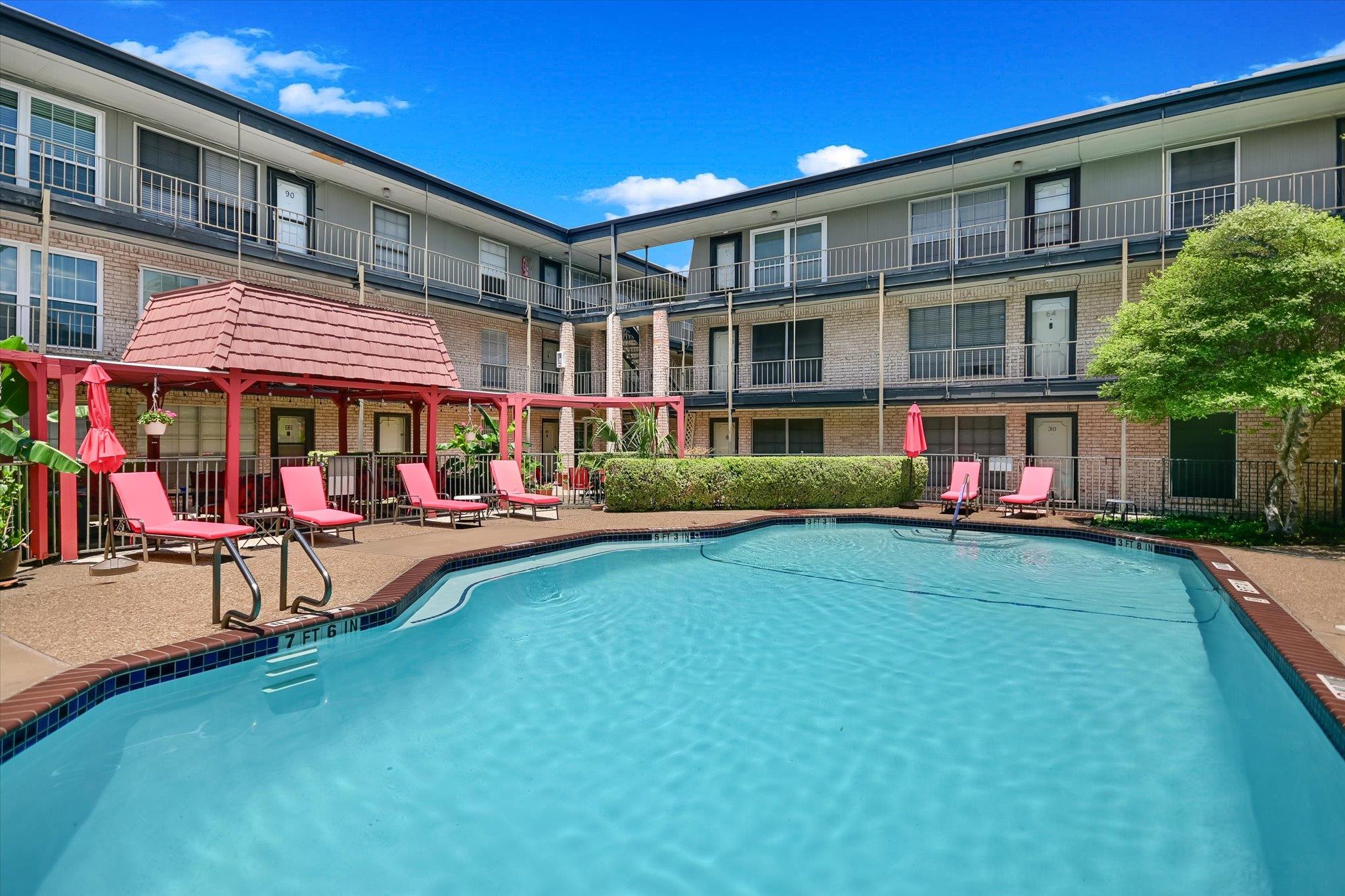 2425 Ashdale Dr # 32, Austin, TX 78757