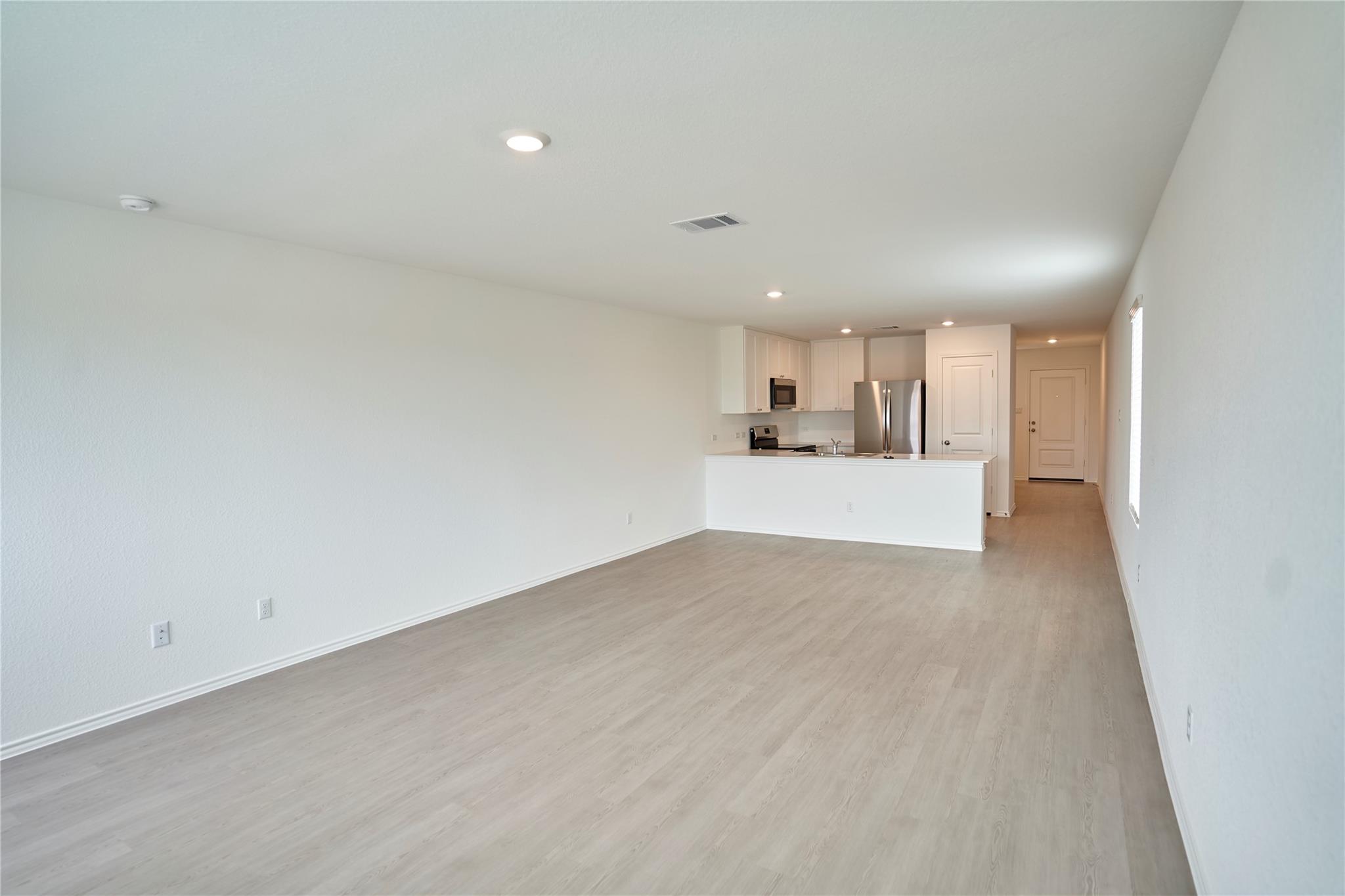 360 Brannigan Dr, Jarrell, TX 76537