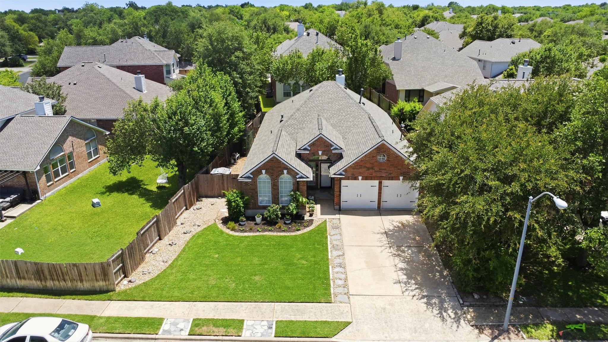 9003 Mountain Mist Ln, Round Rock, TX 78681
