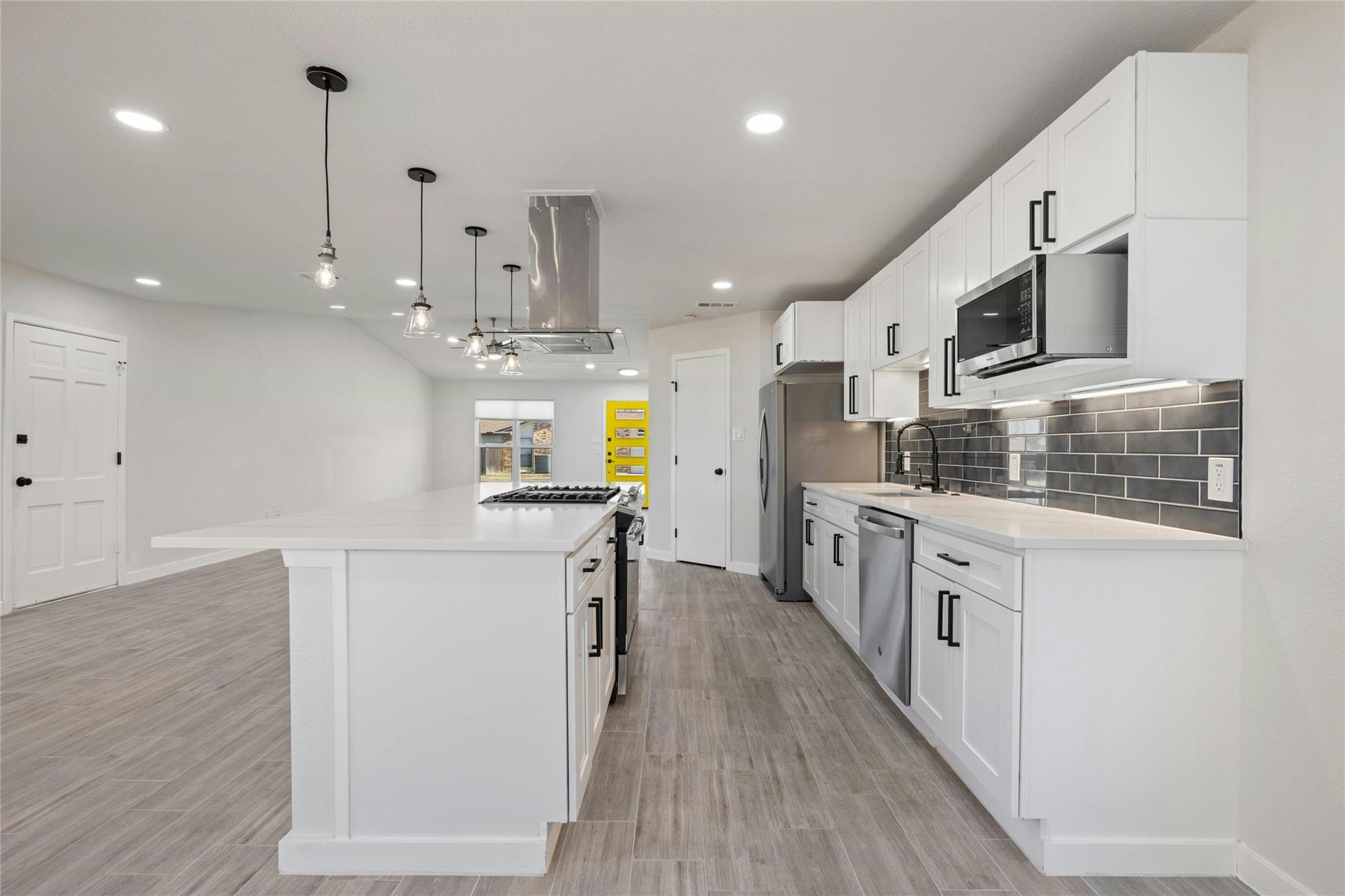 1400 Bellmar Dr, Round Rock, TX 78664