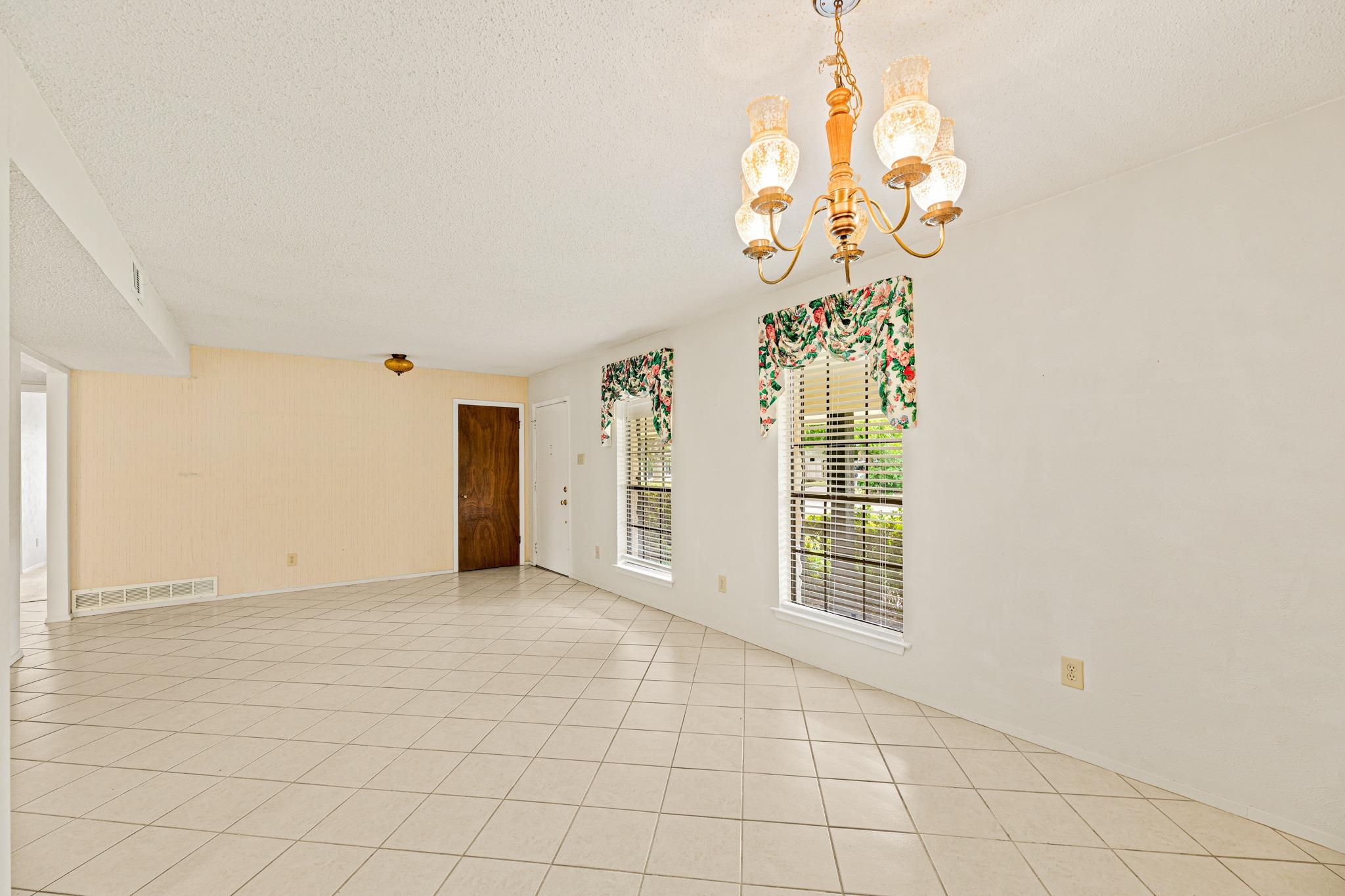 10804 Cobblestone Ln, Austin, TX 78750