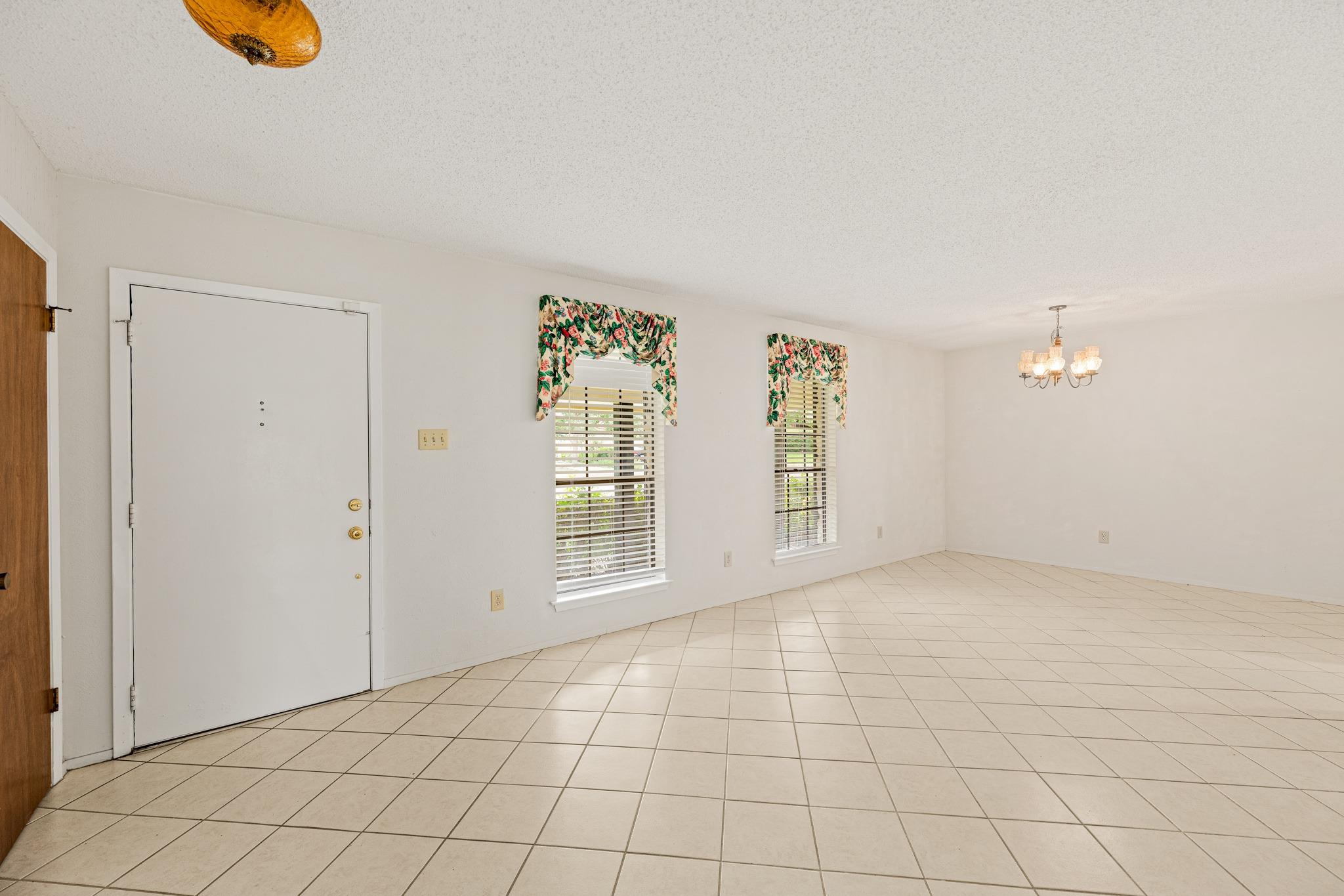 10804 Cobblestone Ln, Austin, TX 78750