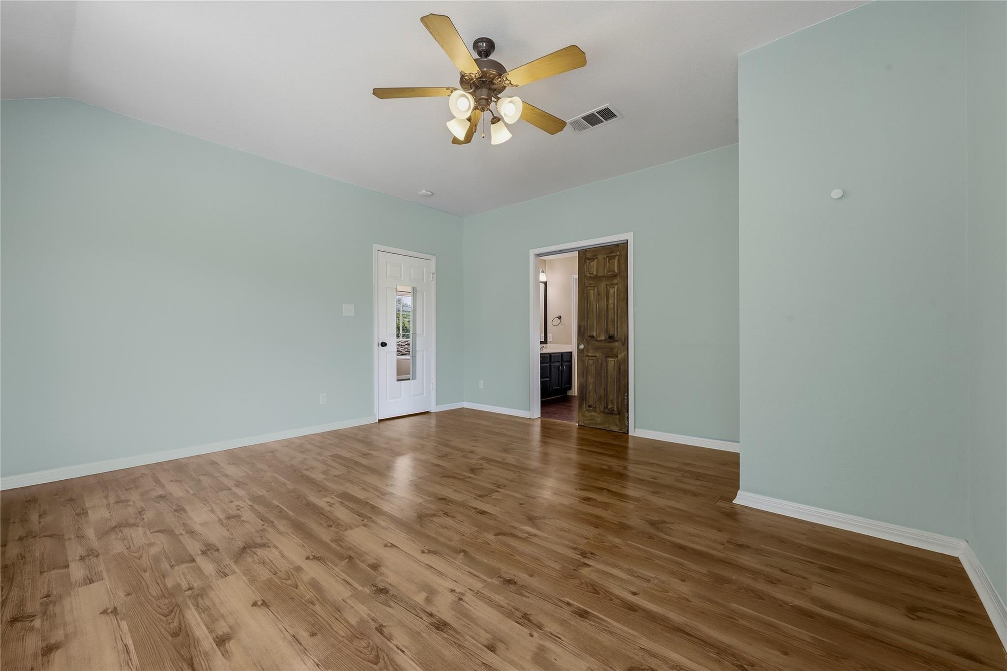 2424 Roundabout Ln, Round Rock, TX 78664
