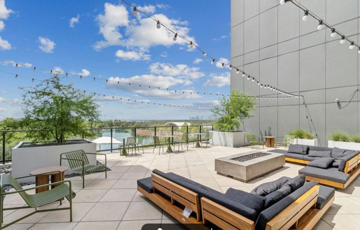 1701 Simond Ave # 605, Austin, TX 78723