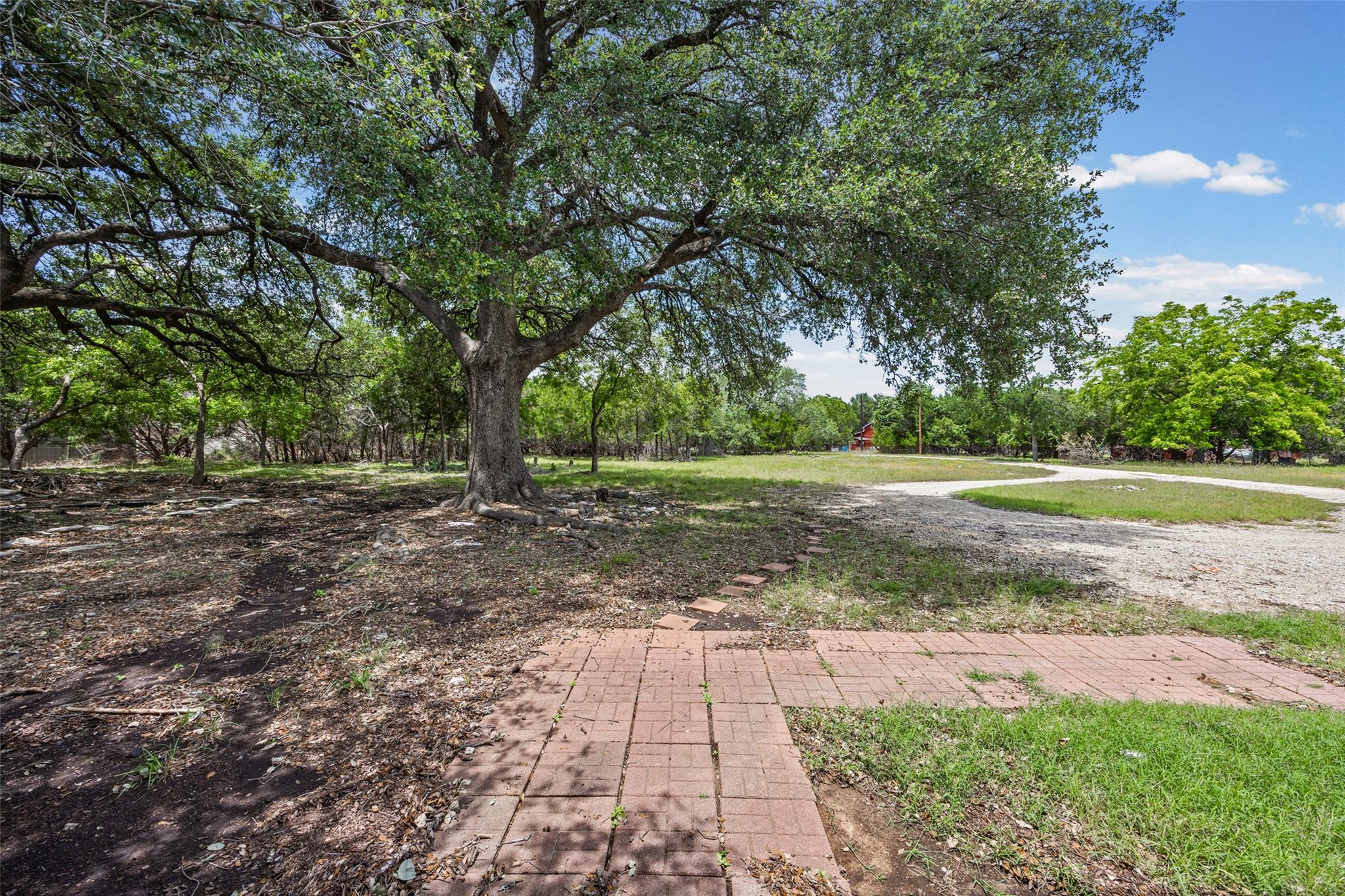 6843 S Lakewood Dr, Georgetown, TX 78633
