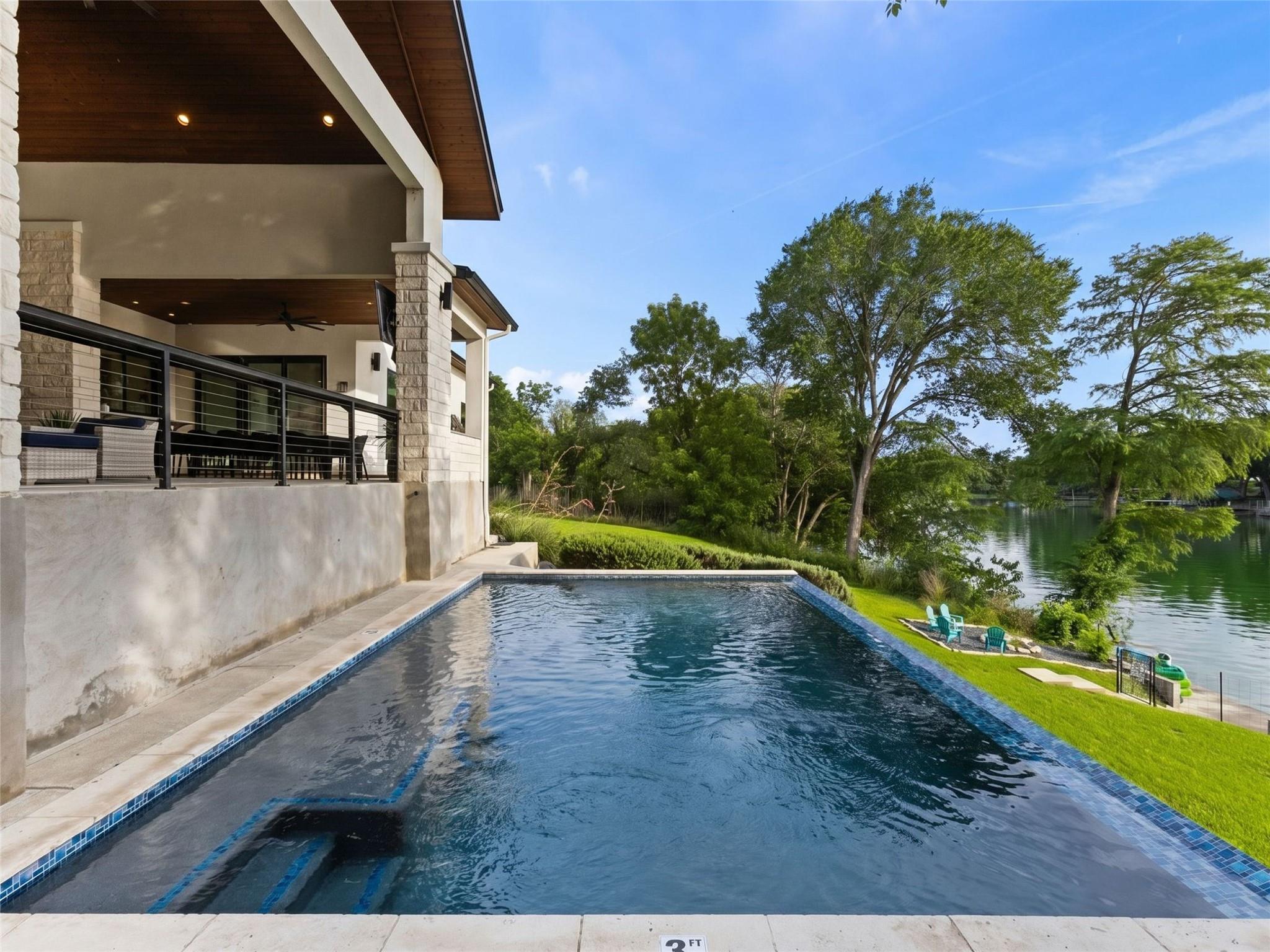 230 Turtle Ln, Seguin, TX 78155