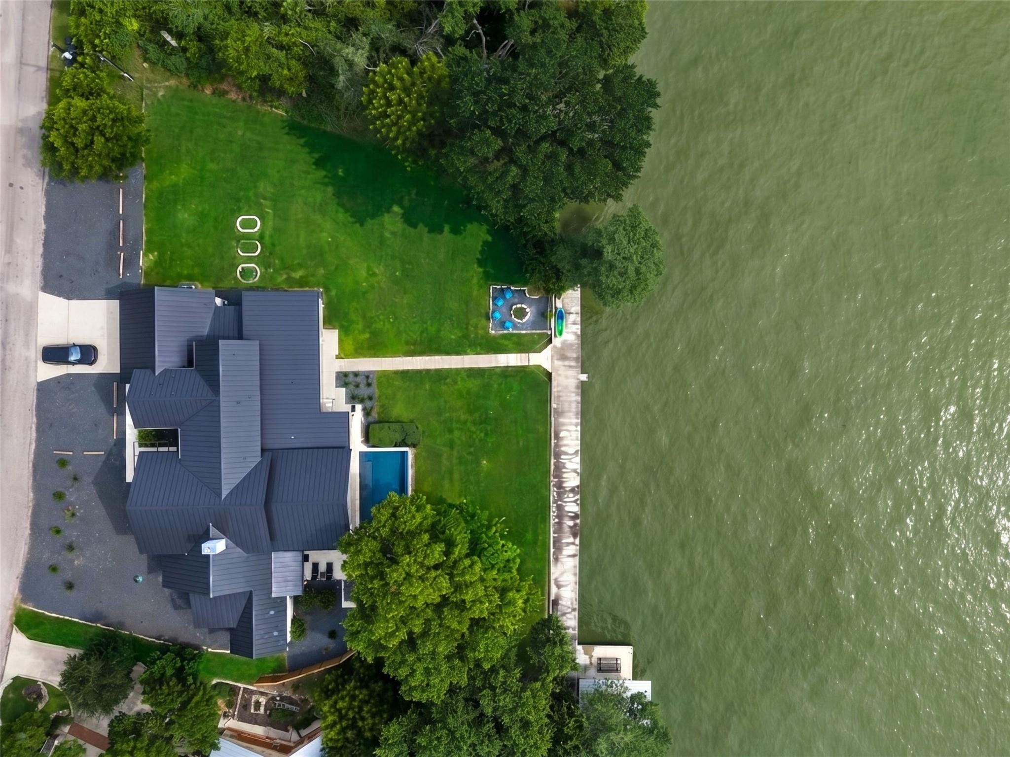 230 Turtle Ln, Seguin, TX 78155